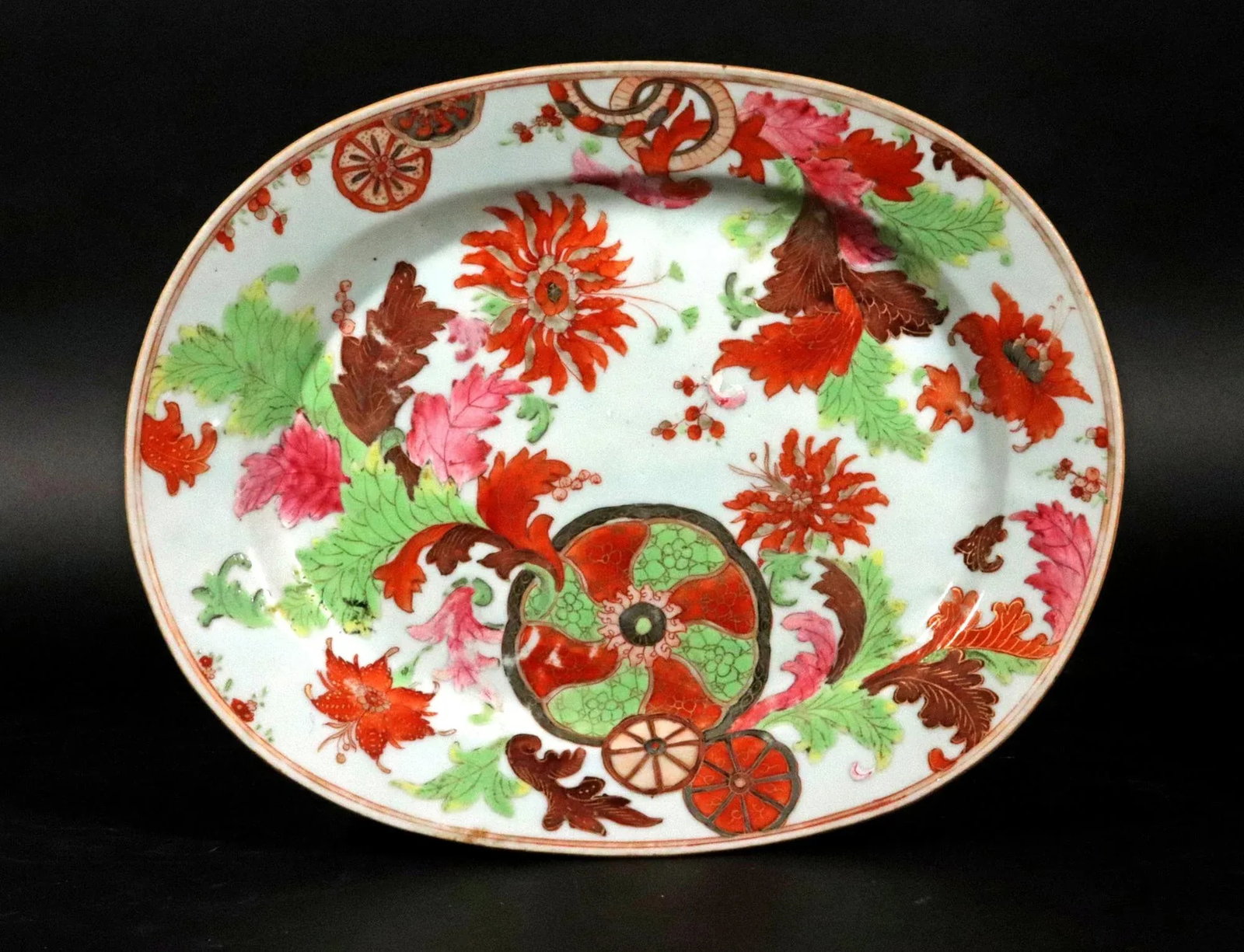 Verdant Splendor: Chinese Export "Pseudo Tobacco Leaf" Oval Dish - 3