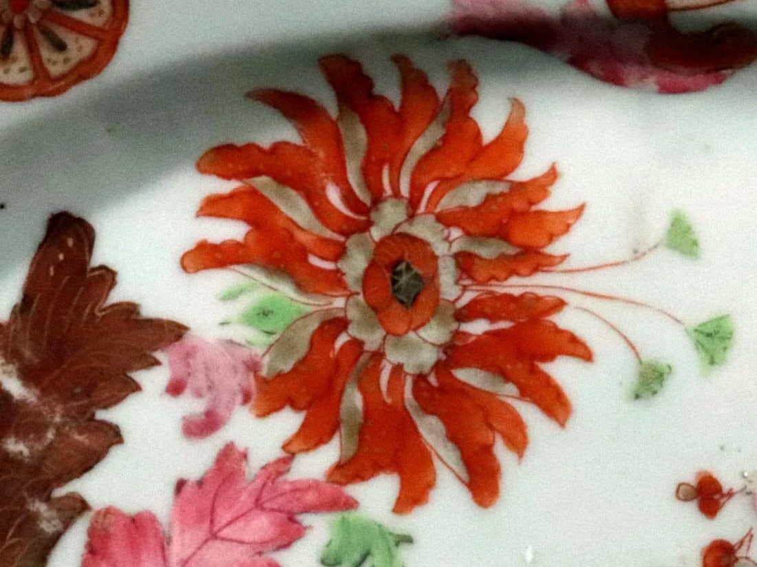 Verdant Splendor: Chinese Export "Pseudo Tobacco Leaf" Oval Dish - 7