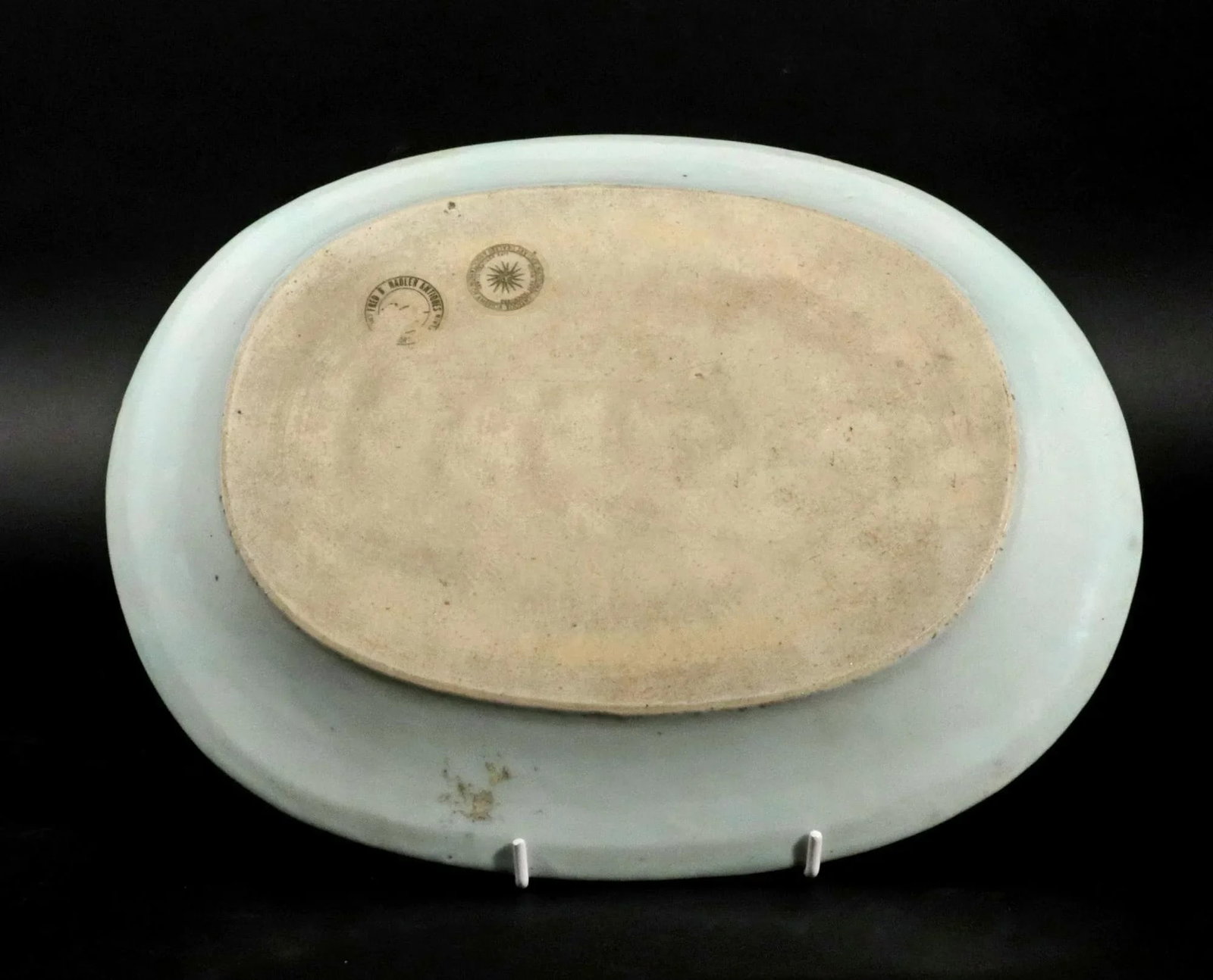Verdant Splendor: Chinese Export "Pseudo Tobacco Leaf" Oval Dish - 8