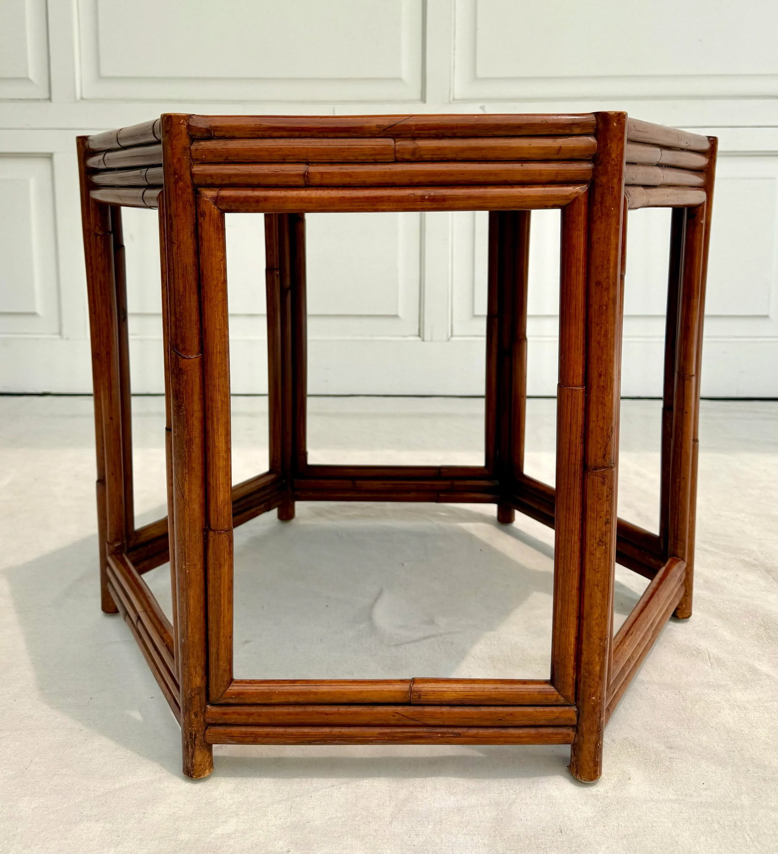 Vintage Asian Chinoiserie Hexagon Faux Bamboo and Rattan Side Table - 11