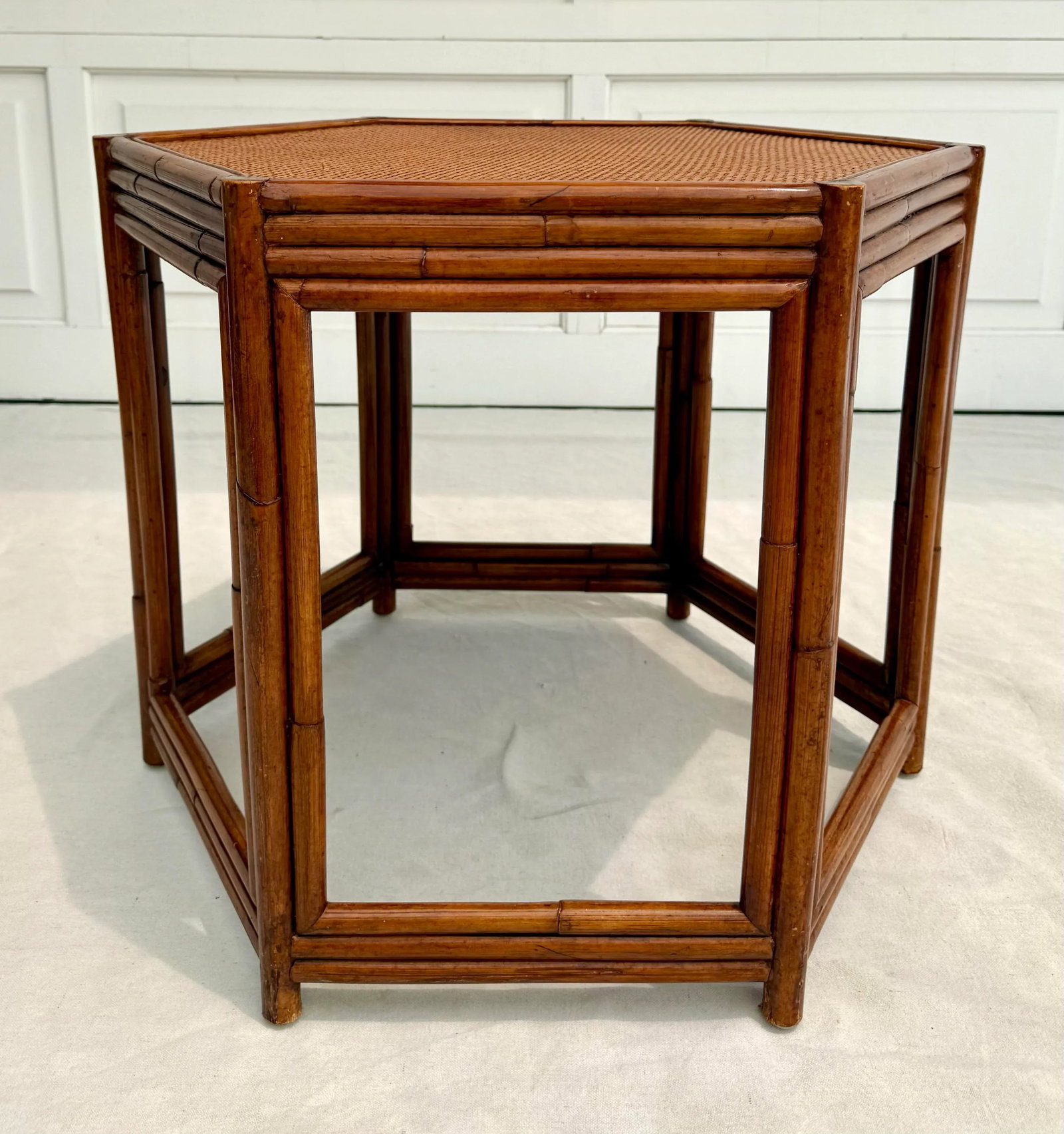 Vintage Asian Chinoiserie Hexagon Faux Bamboo and Rattan Side Table - 6
