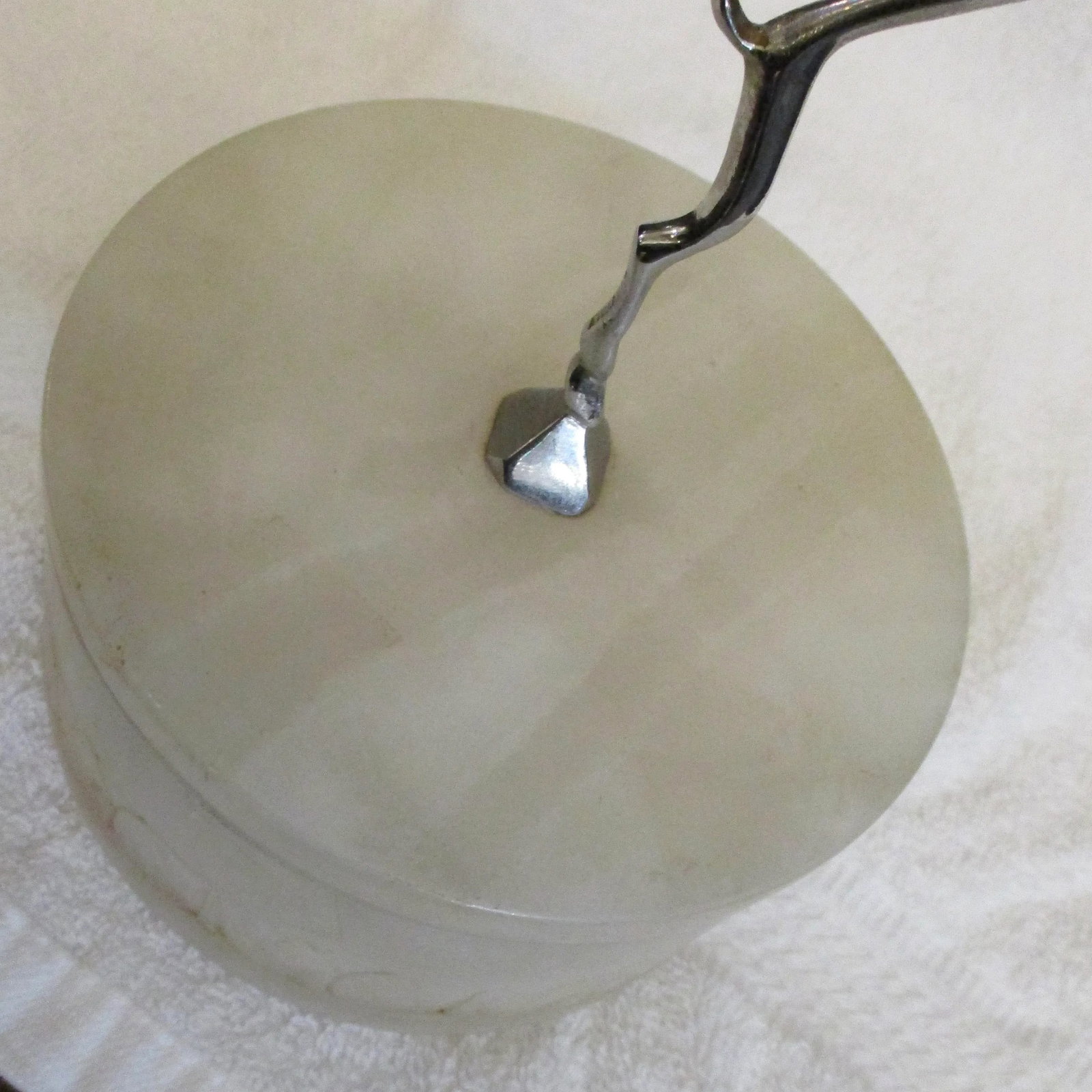 Vintage Art Deco Alabaster Powder Box - 8