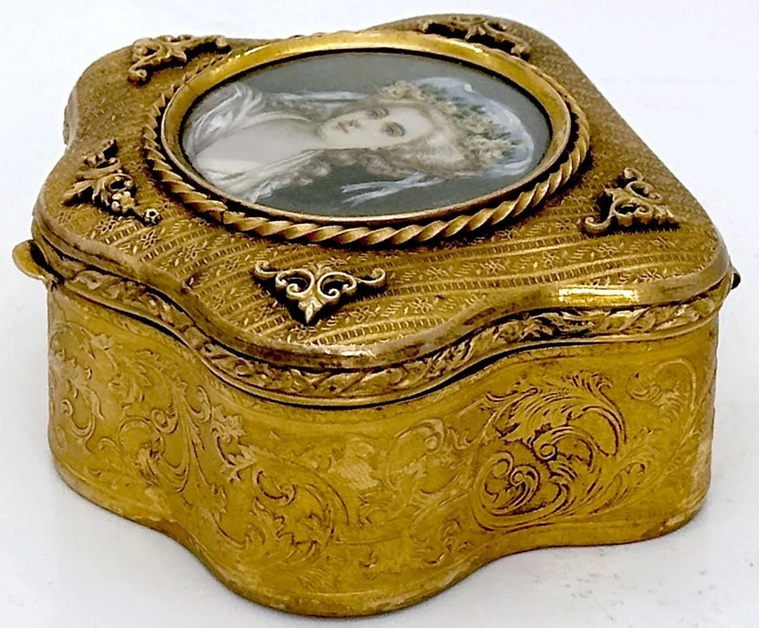 French Ormolu Cartouche Box With Miniature Portrait of Princess De Lamballe, Signed, Paris, Circa 19 - 3
