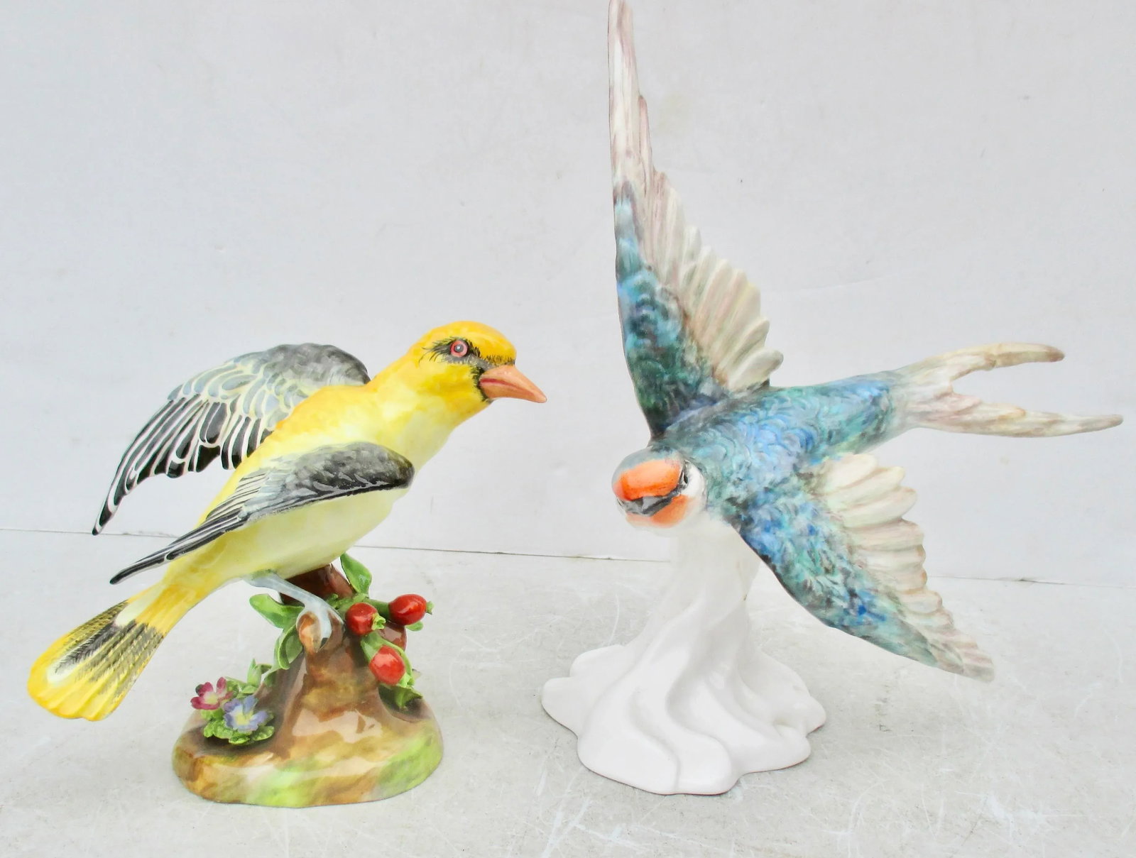 Pair of J T Jones Crown Staffordshire Birds Bone China - A Pair of 2 - 2