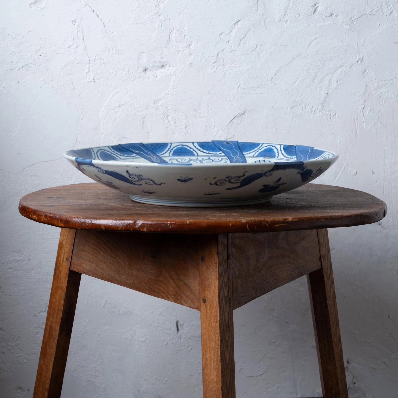Japanese Edo Period Blue and White Charger, c.1800 - 3
