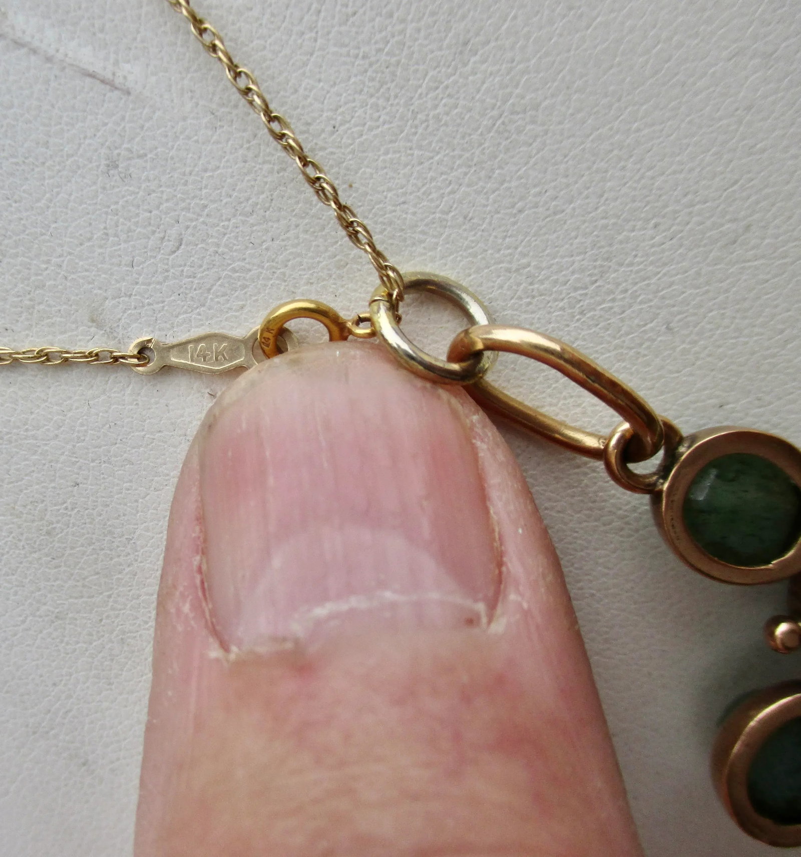 Antique 14 Kt Gold Necklace and Lapis and Agate Pendant - 7