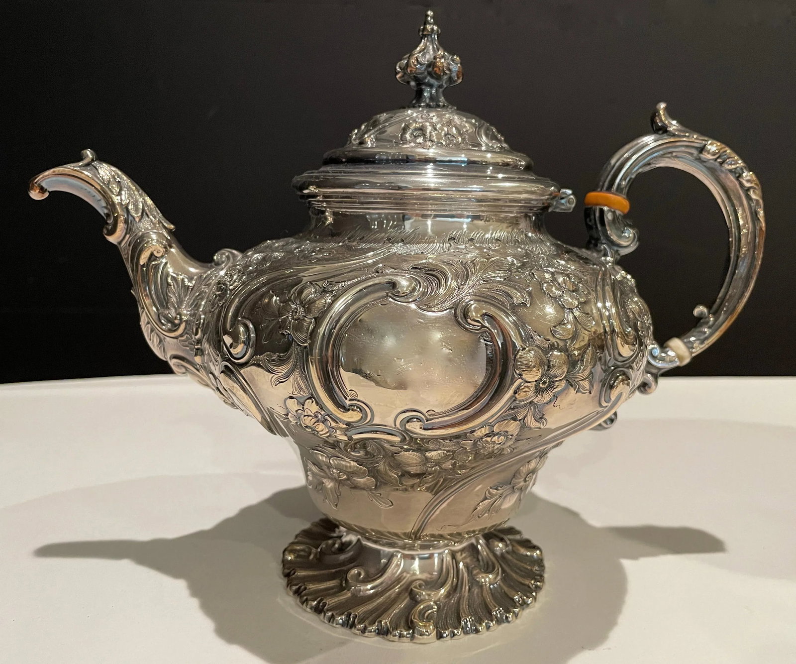 Mid 19th Century Antique Martin, Hall & Co. English Silver Plate Tea Set, 6 Pieces - 7