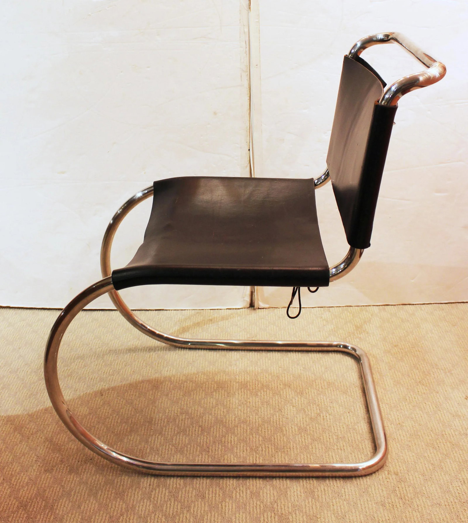 Mies Van Der Rohe Cantilever Side Chair - 3
