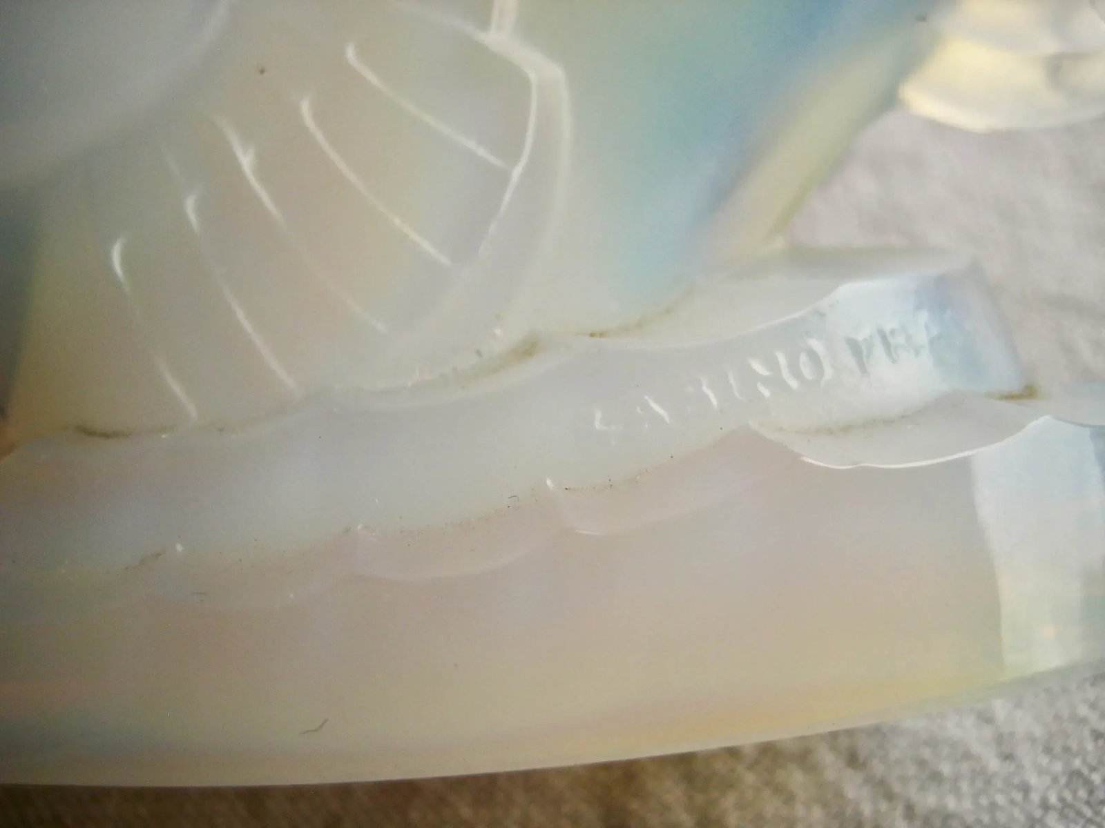 1930s French Opalescent Sabino Glass Fish - 5
