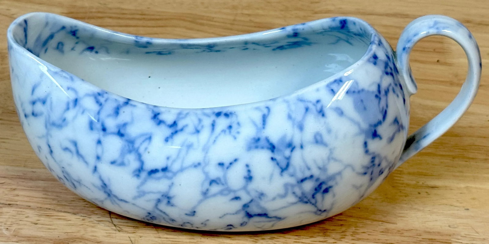 Rare 19th C. English Blue & White Marbleized Porcelain Bourdaloue - 2