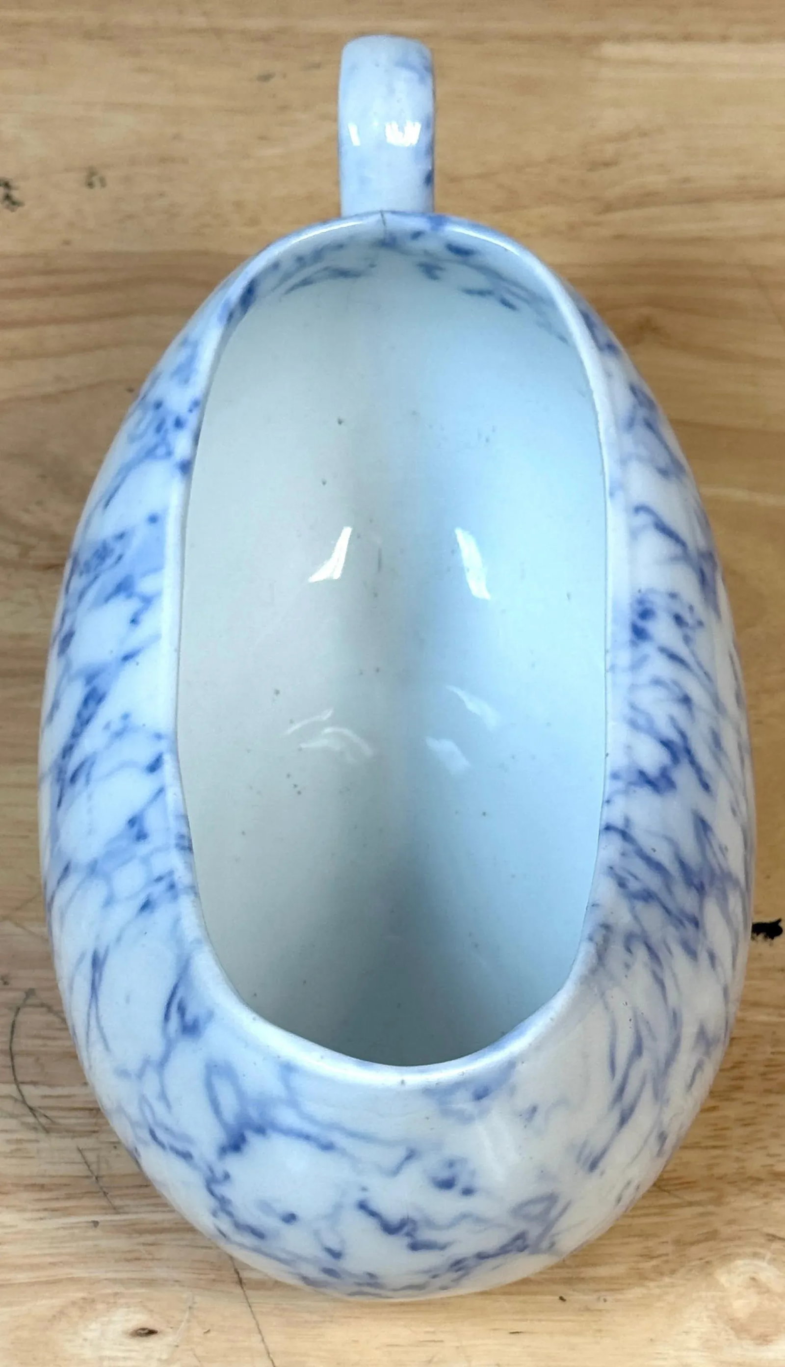 Rare 19th C. English Blue & White Marbleized Porcelain Bourdaloue - 3