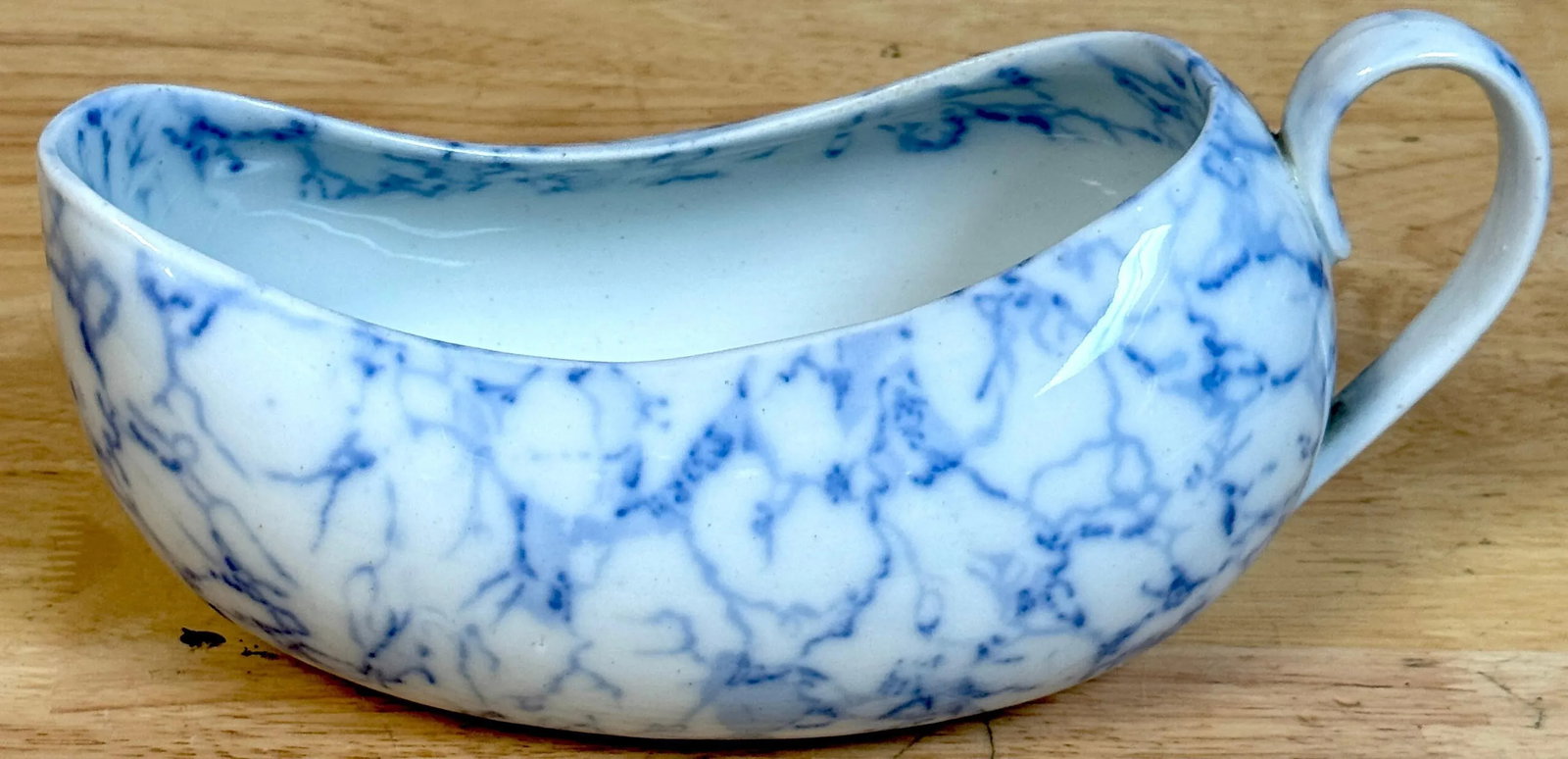 Rare 19th C. English Blue & White Marbleized Porcelain Bourdaloue - 5