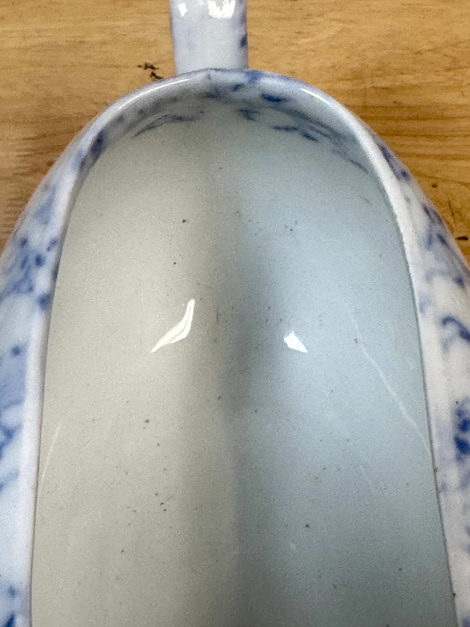Rare 19th C. English Blue & White Marbleized Porcelain Bourdaloue - 6