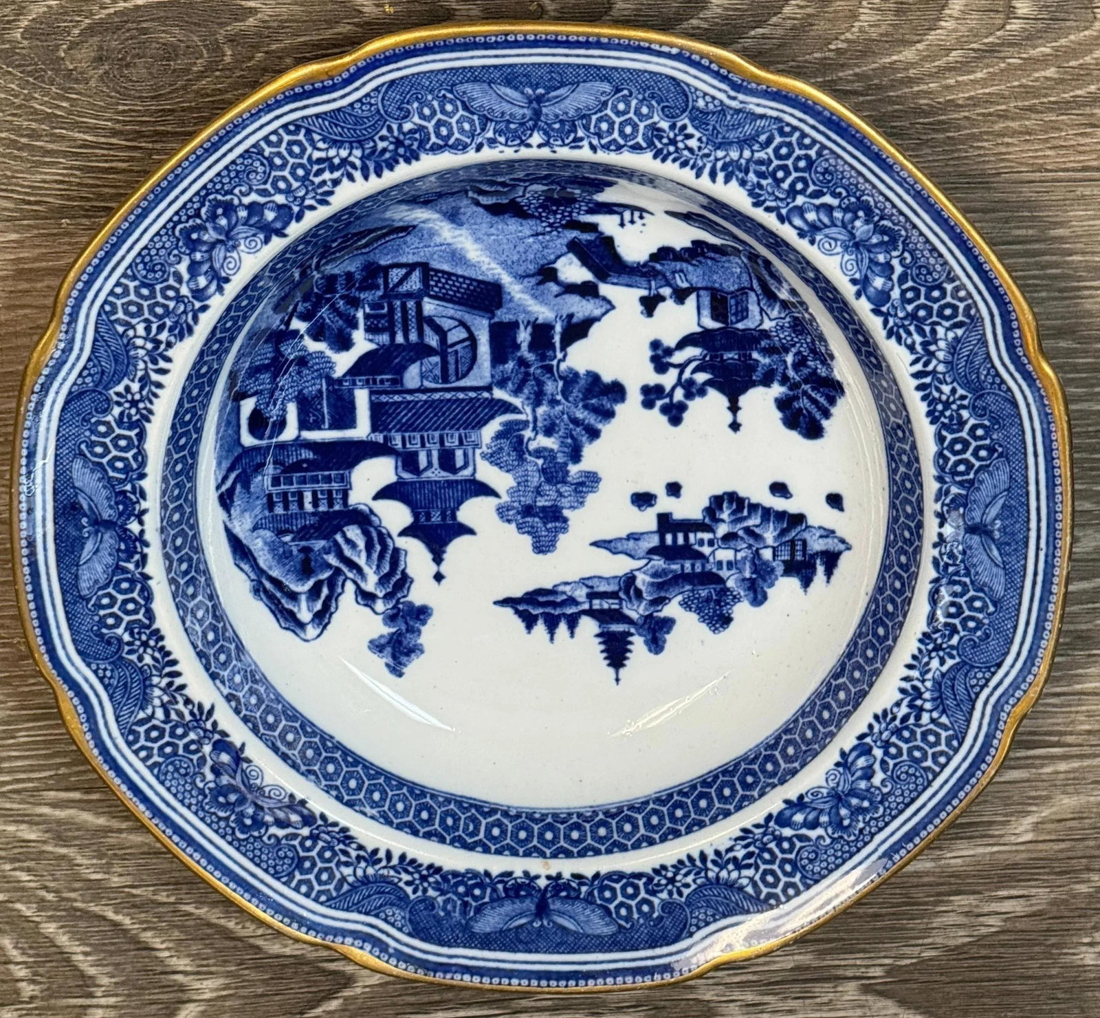 Pair of Early 19th Century Spode Blue and White "Pagoda" Stone China Bowls, 1825 - 9