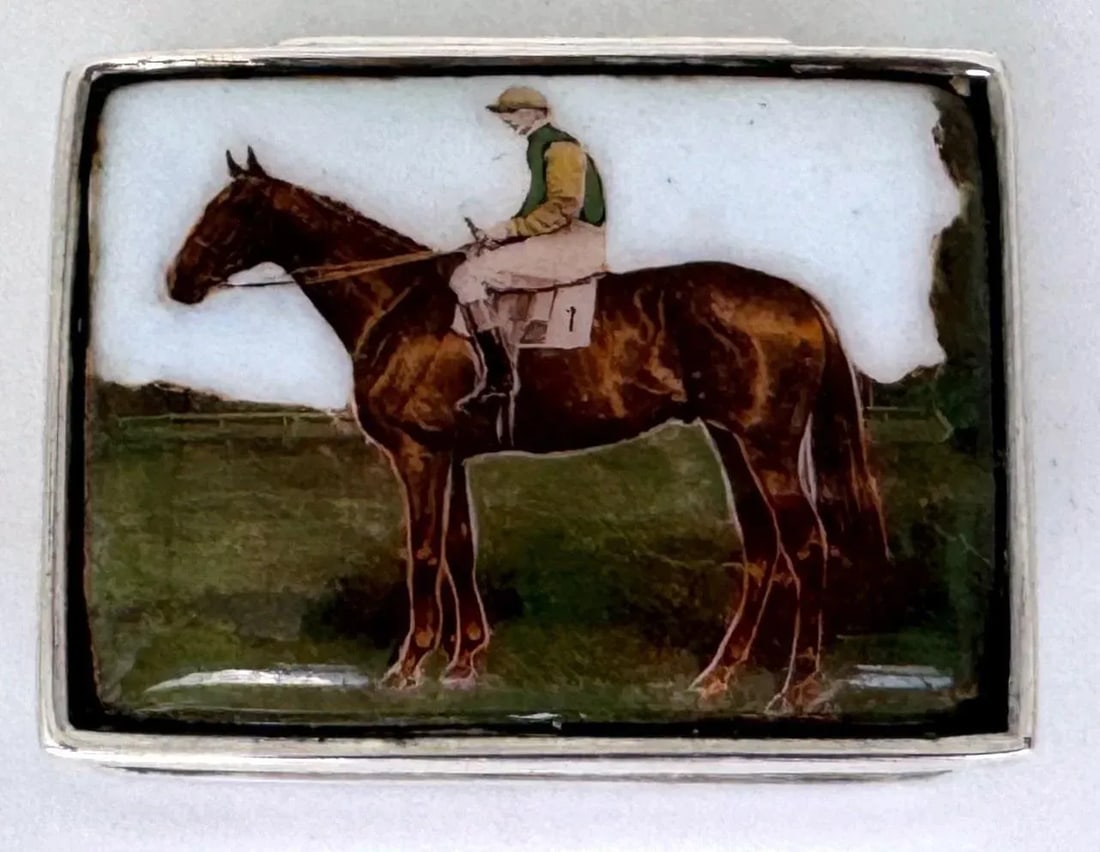 Sterling Silver Pill Box Equestrian Enamel Scene, in the English Style, 20th C. - 8
