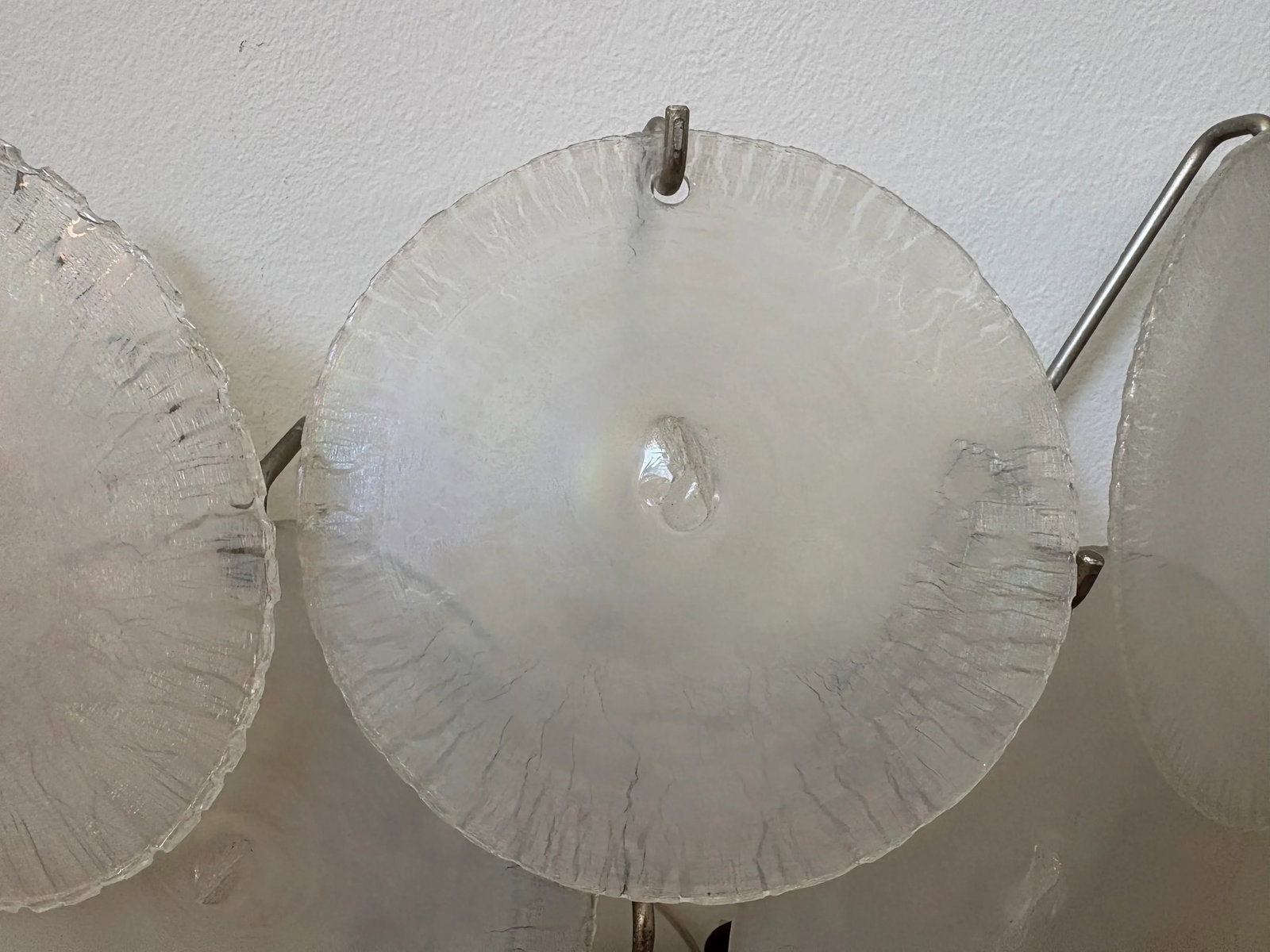 1960s Pair of Opalescent Murano Glass Sconces by Vistosi - 7