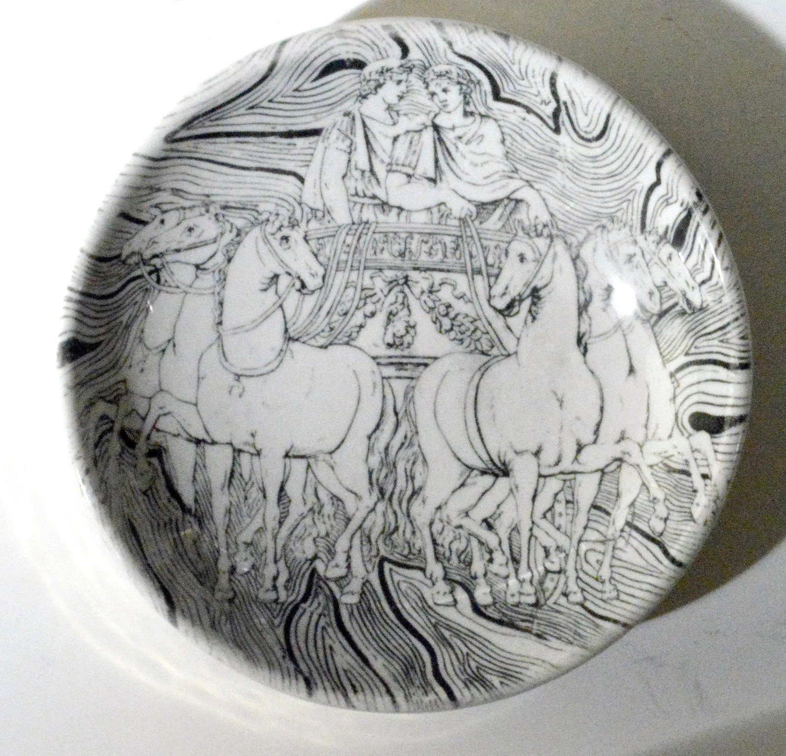 Vintage Piero Fornasetti Black & White Ashtray of a Roman Chariot - 2