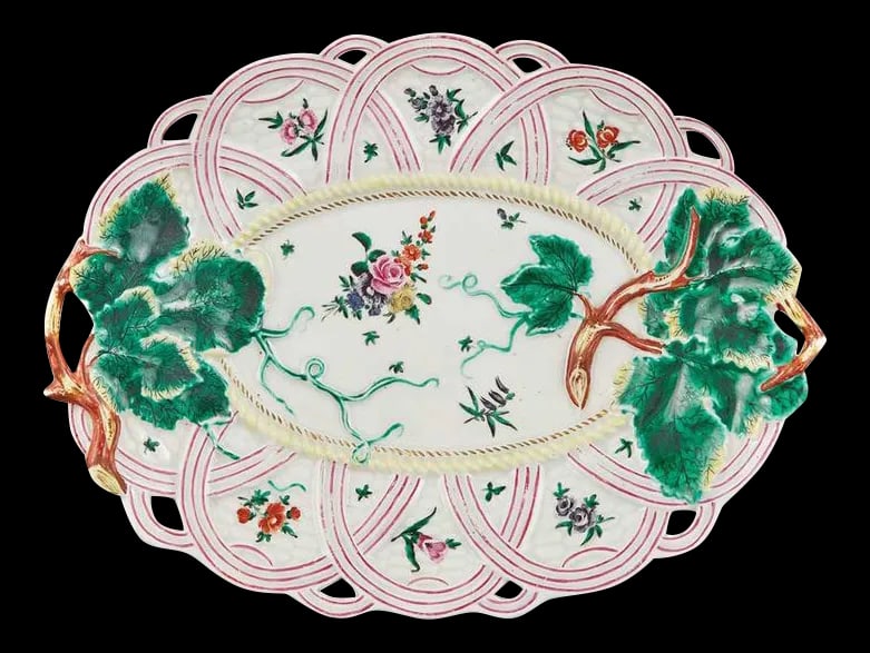 Worcester Porcelain Basket Leaf Dishes - A Pair - 5