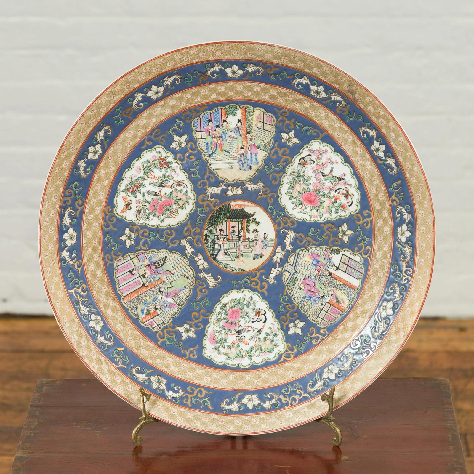 Large Chinese Rose Medallion Hand Painted Porcelain Platter with Court Scenes - 9