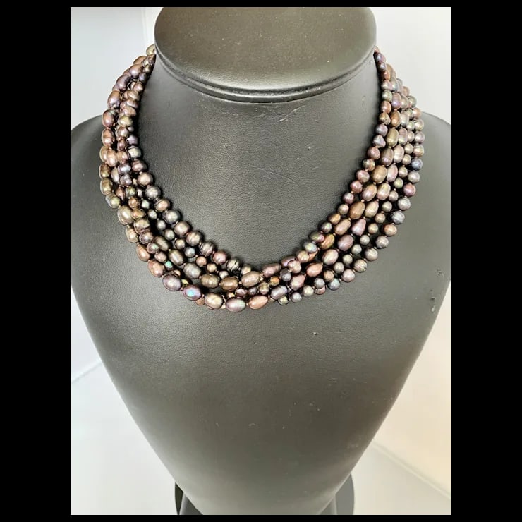 Late 20th Century Freshwater Peacock Pearl Necklace - 4