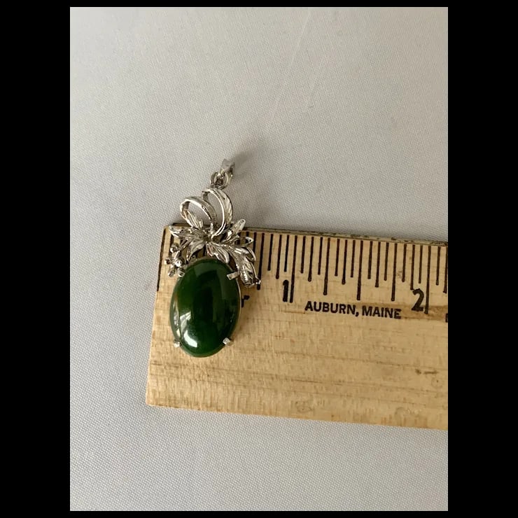 1950s 18k White Gold Jade Pendant - 3