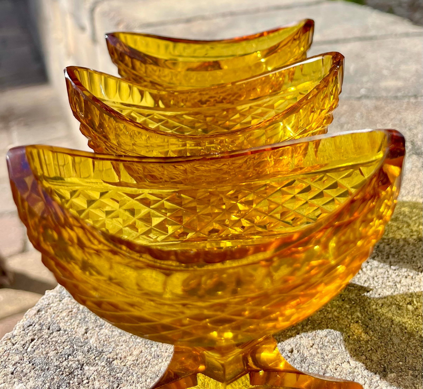 (3) Antique Anglo-Irish Cut Crystal Amber Glass Salt Cellars - 5