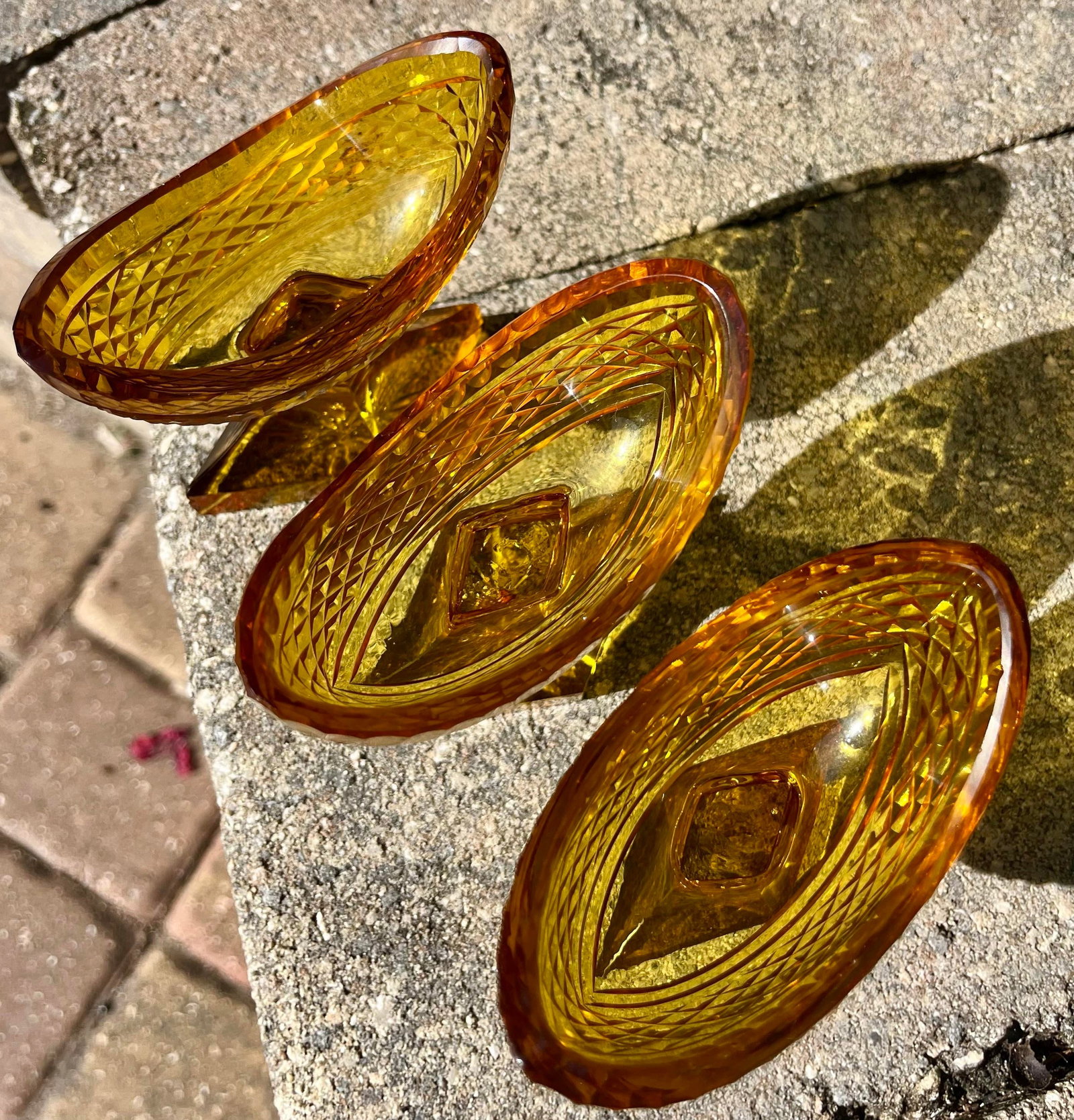 (3) Antique Anglo-Irish Cut Crystal Amber Glass Salt Cellars - 9