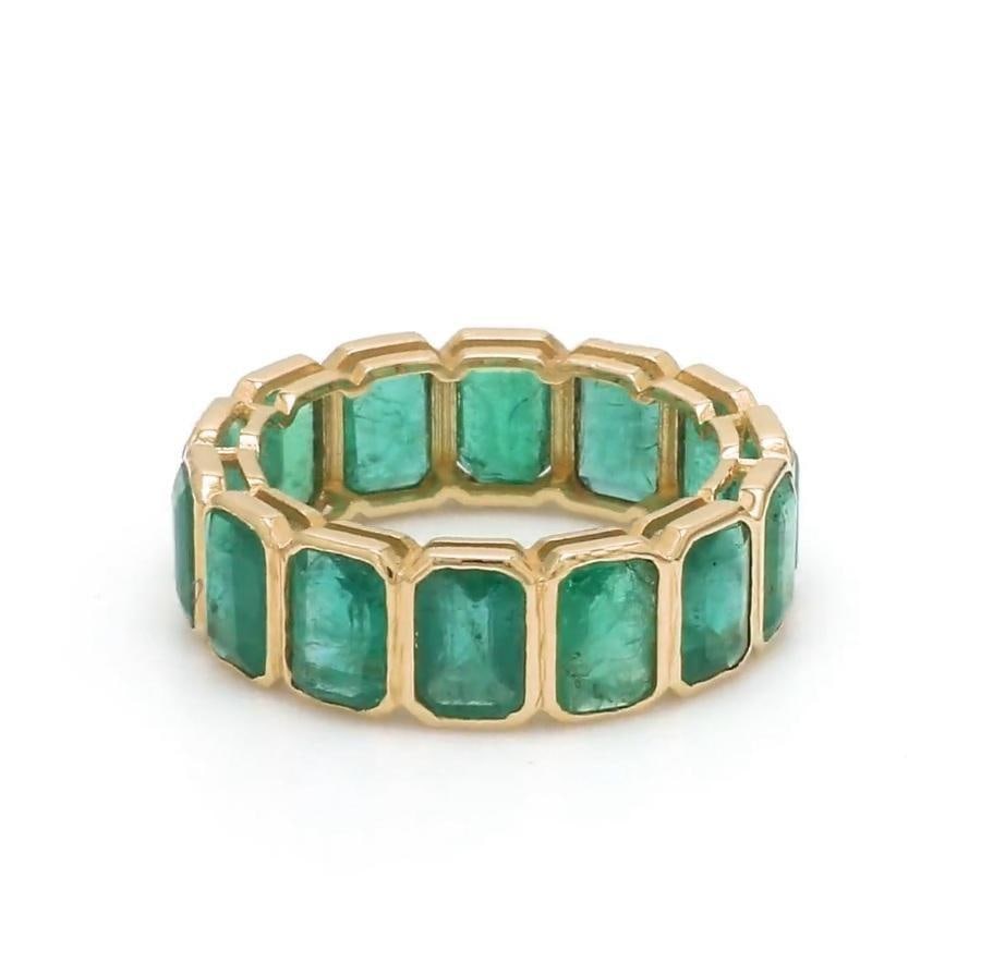 Natural 6.31 cts Zambian emerald band ring in 18k gold - 4