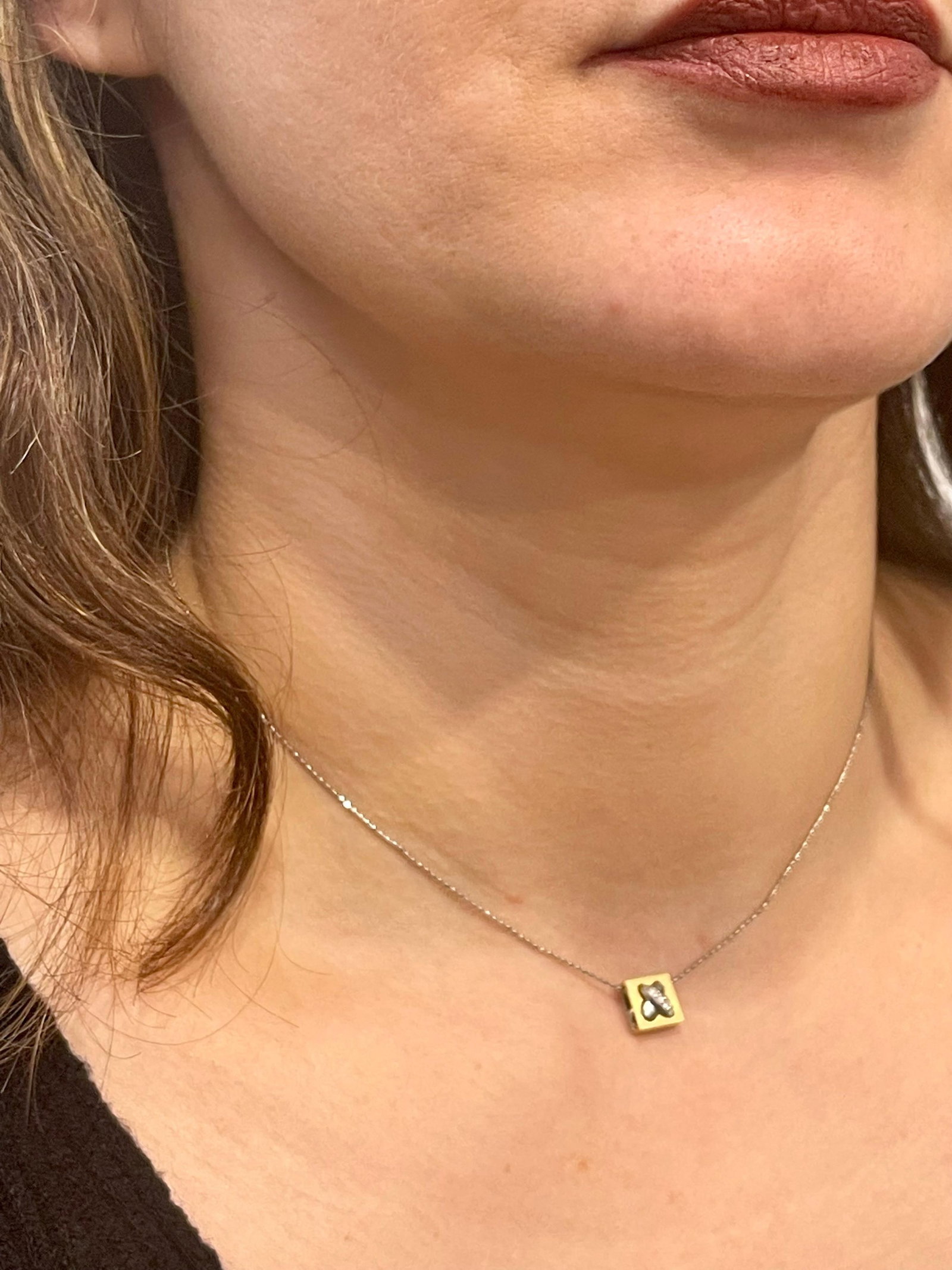 18 Karat Gold Pendant with White Diamond in White Platinum Chain - 14