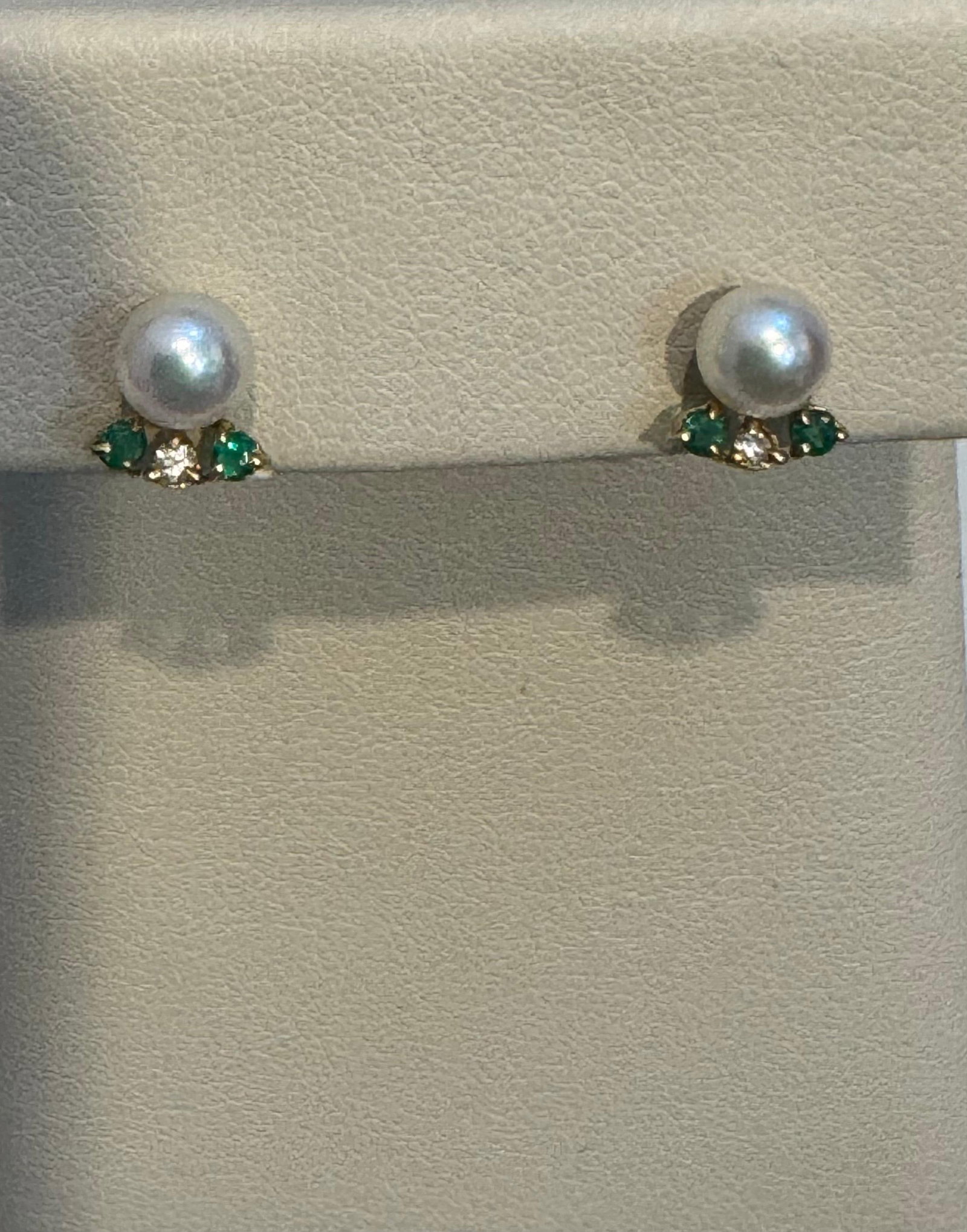 Akoya Pearl Stud Earring with Tiny Diamond & Emerald in 18 Karat Yellow Gold - 10