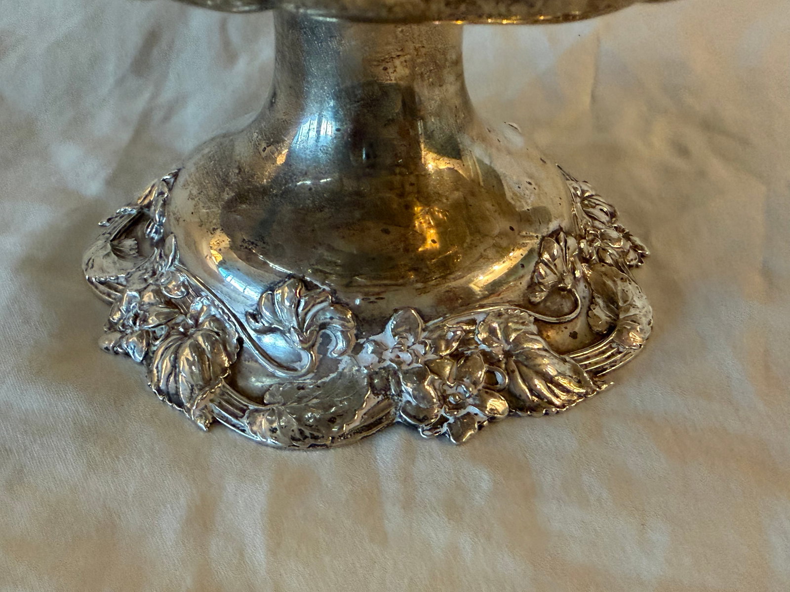 Antique Footed Sterling Silver Plate With Floral Design 570g - 7