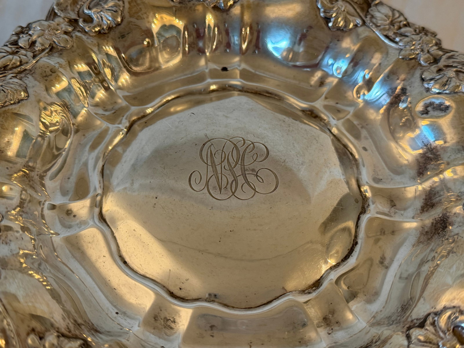 Antique Footed Sterling Silver Plate With Floral Design 570g - 9