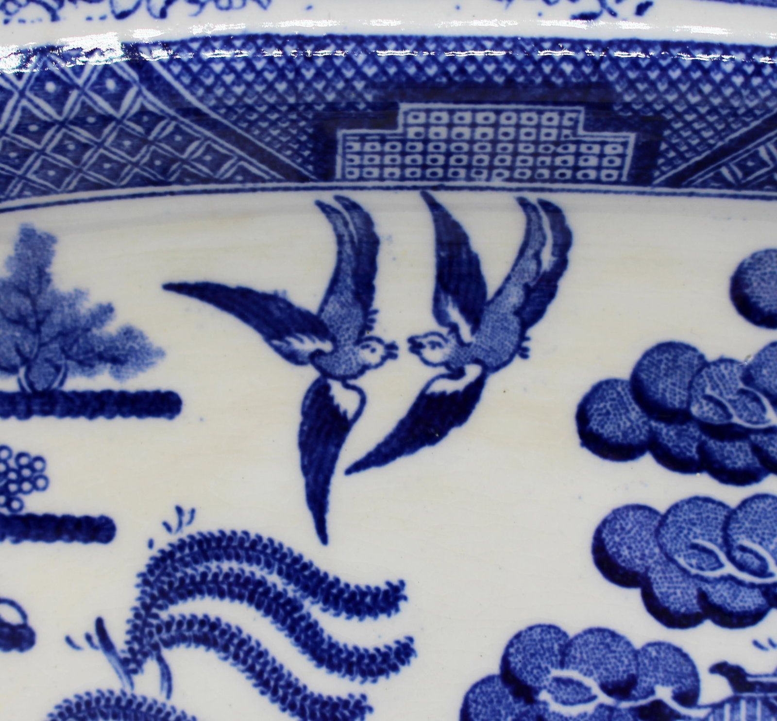 English C. 1900-1910 Wedgwood Blue Willow Pattern Platter - 6