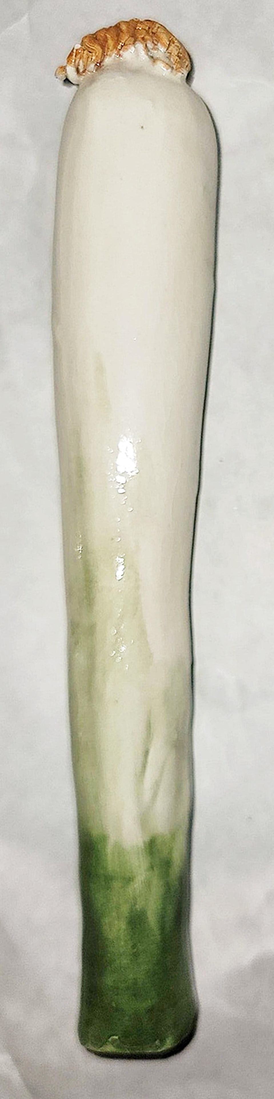 1990s French Majolica Asparagus Pitcher With Spears - 8
