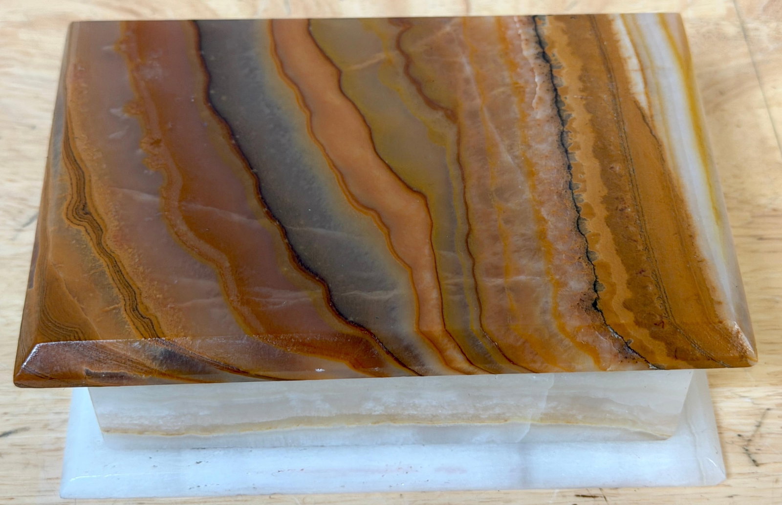 Italian Specimen Agate and Alabaster Hinged Table Box, Circa 1950s - 13