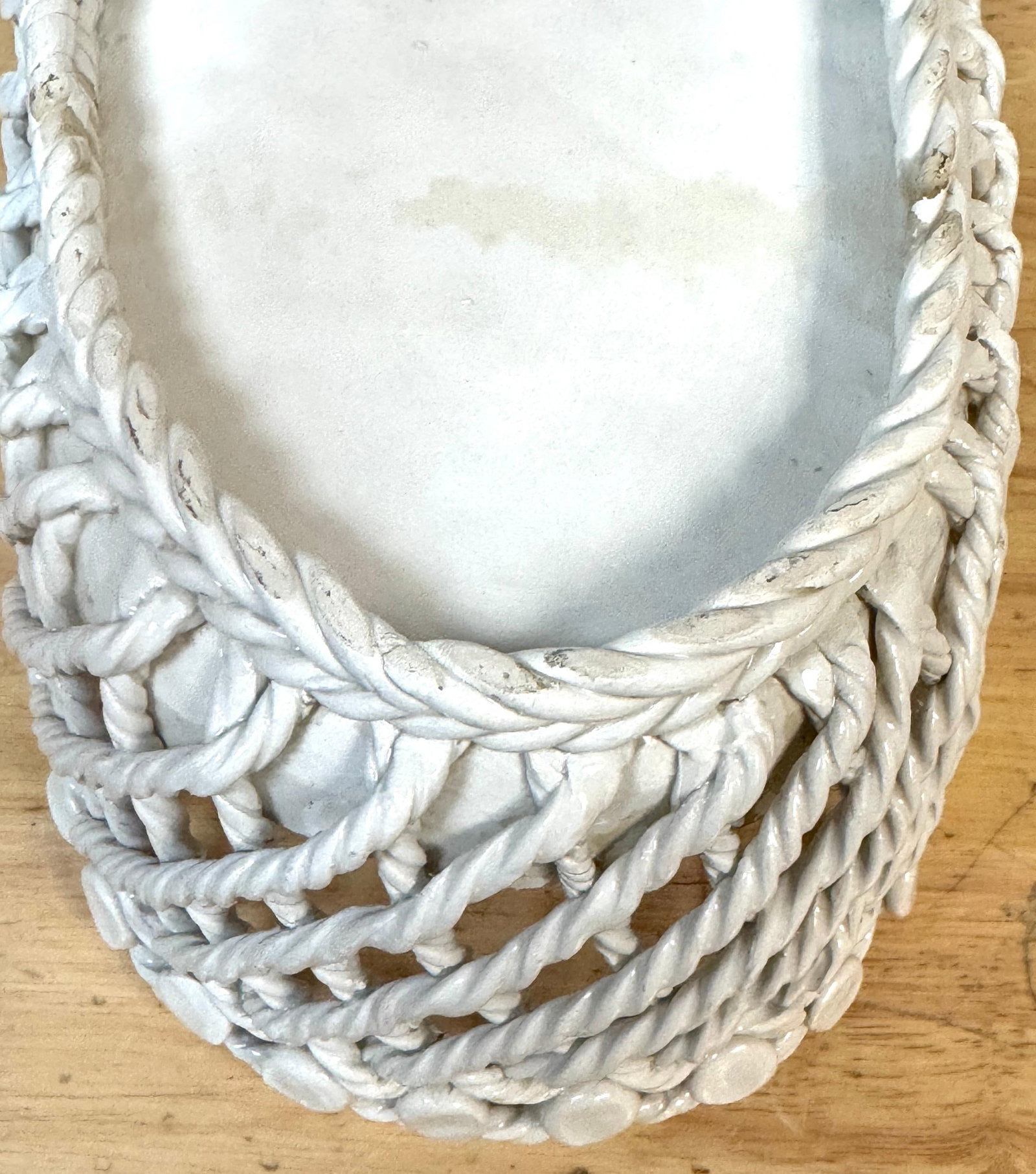 Italian Creamware, in White Rope-Twist Oval Centerpiece Basket, Mid-20th Century - 18