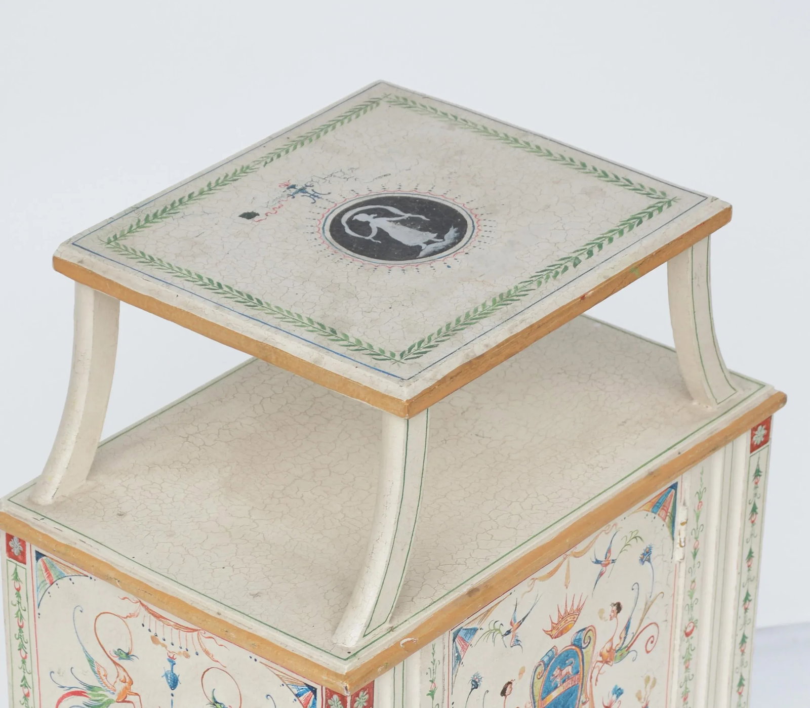 Vintage Hand-Painted British Style Pattern Side Table - 5