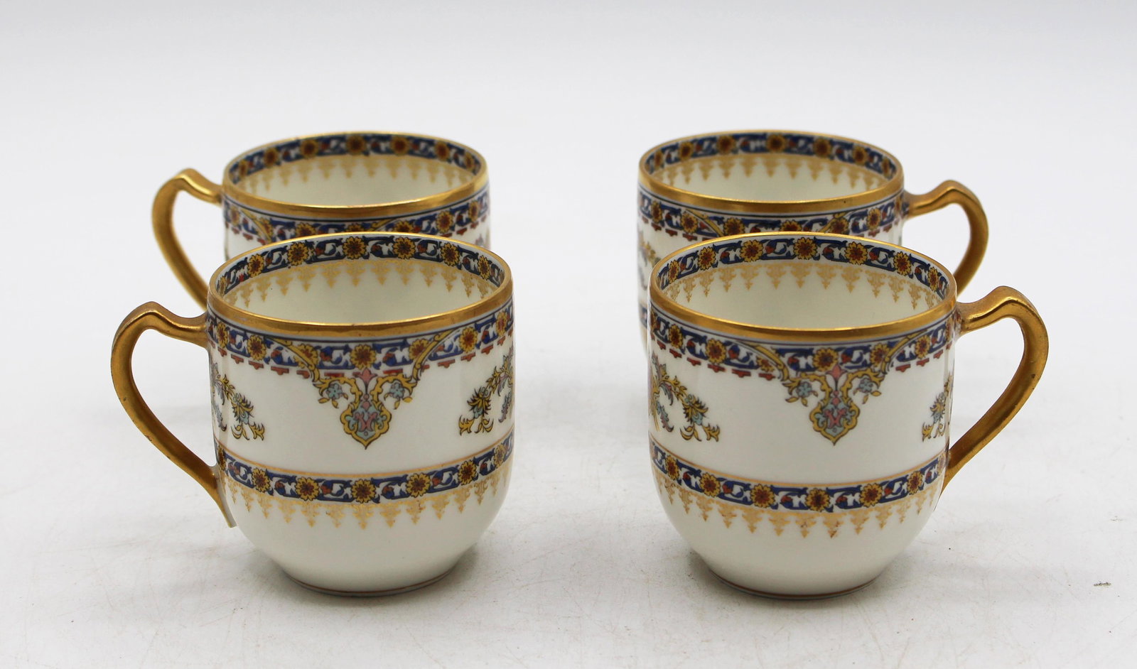 Late 19th Century Set of 4 Demitasse Cups & Saucers From Limoges, France - 5