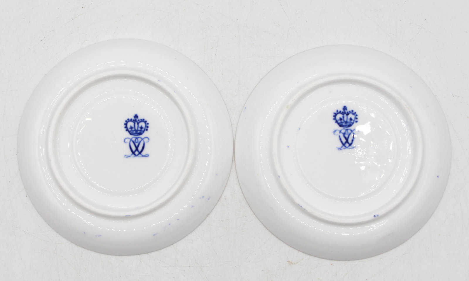 Circa 1878-1890 Pair of Demitasse Cups and Saucers by Royal Crown Derby - 3