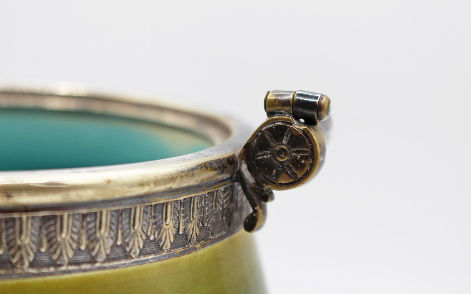 Circa 1880 French Majolica and Silverplate Biscuit Box by Sarreguemines - 8