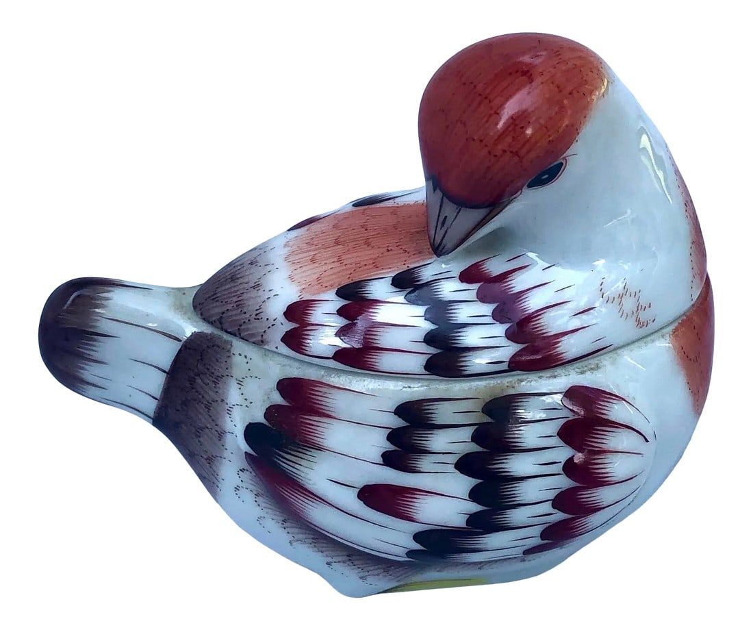 1960s Hand Painted Herend Preening Bird Porcelain Trinket Box: Vintage handpainted Herend preening bird porcelain tricket box. Herend is the famous Hungarian porcelain maker. Lidded bird box probably made between 1950 and 1970. Condition: Alterations: Original