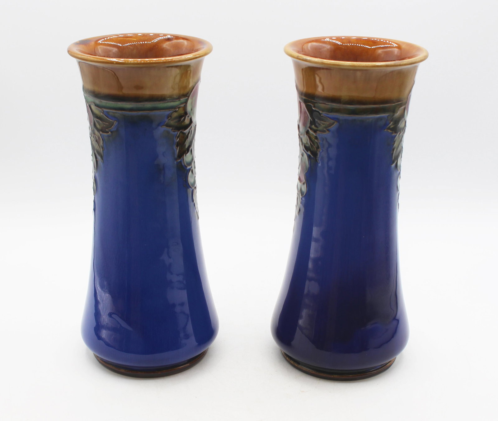 1922-1927 Pair of Arts & Crafts Vases by Royal Doulton, England - 2