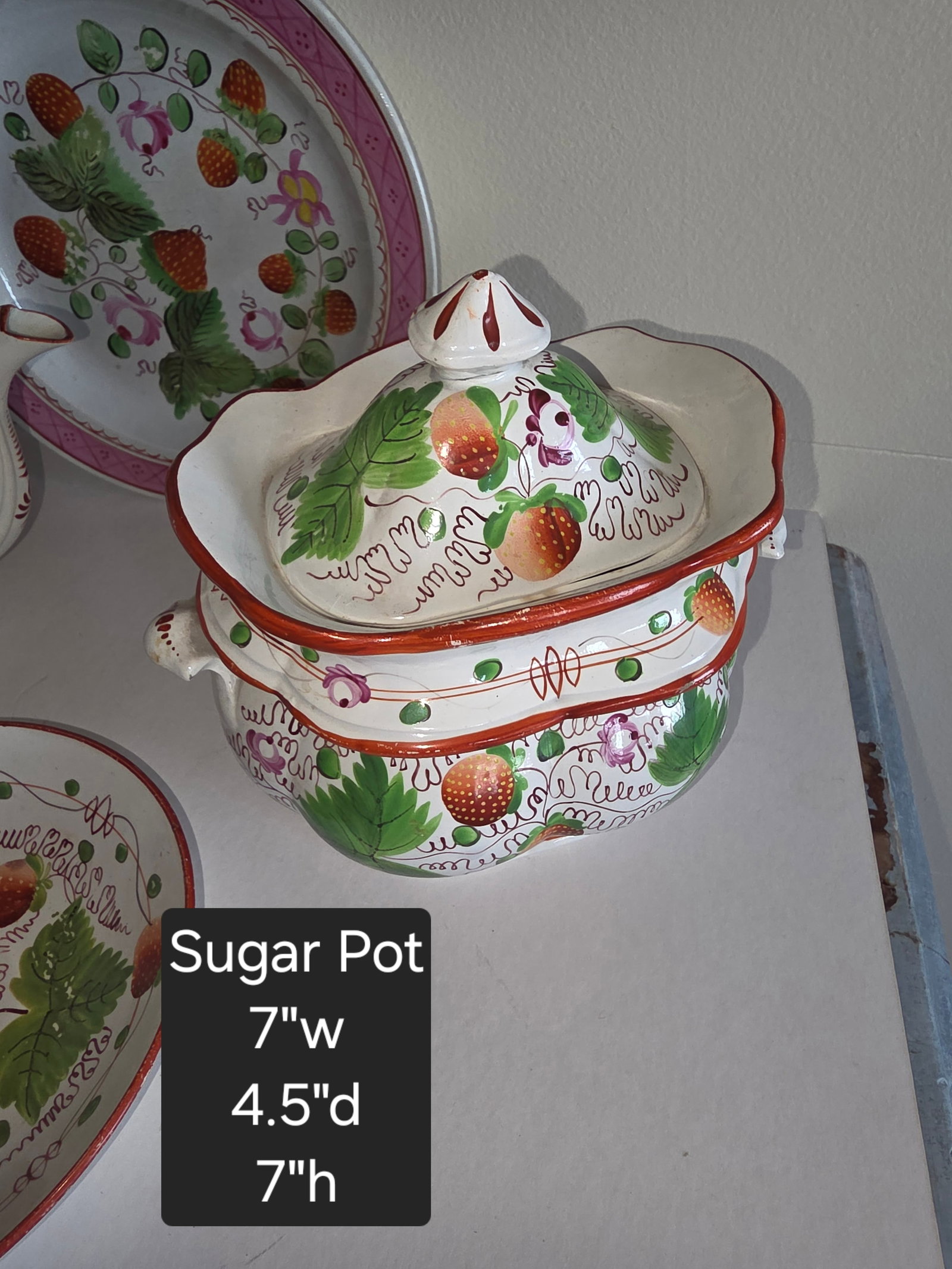 Group of English Pearlware Strawberry and Vine - 12
