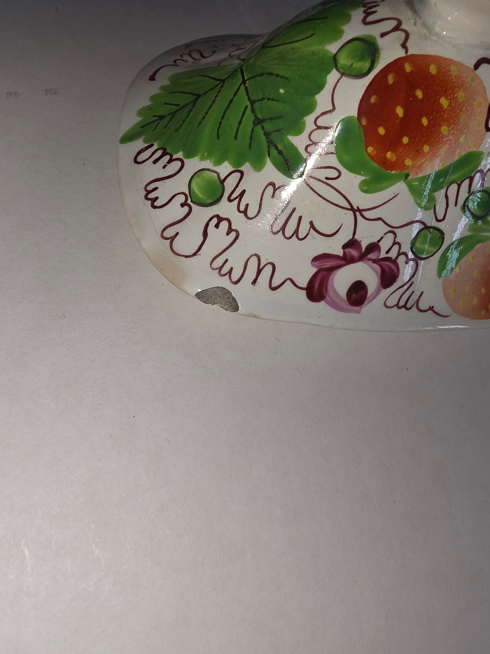 Group of English Pearlware Strawberry and Vine - 15