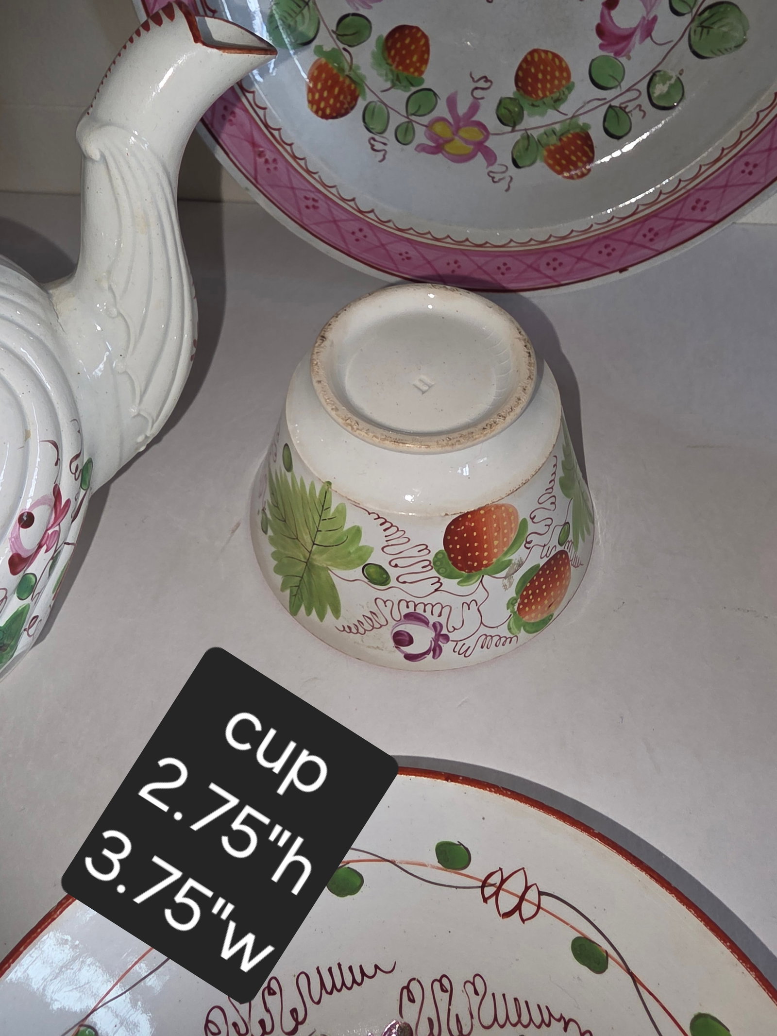 Group of English Pearlware Strawberry and Vine - 3