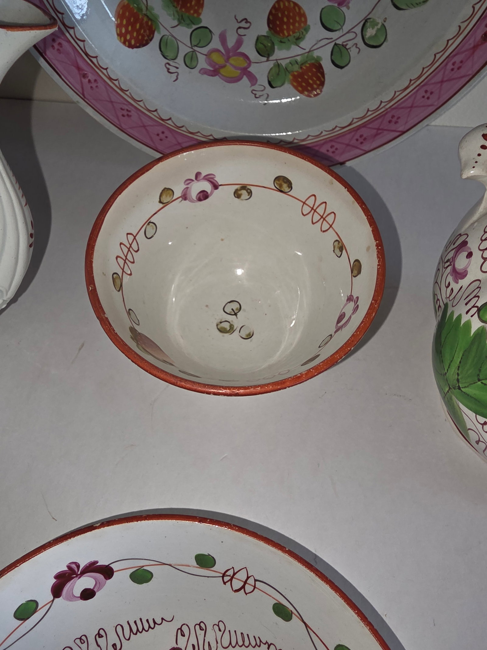 Group of English Pearlware Strawberry and Vine - 4