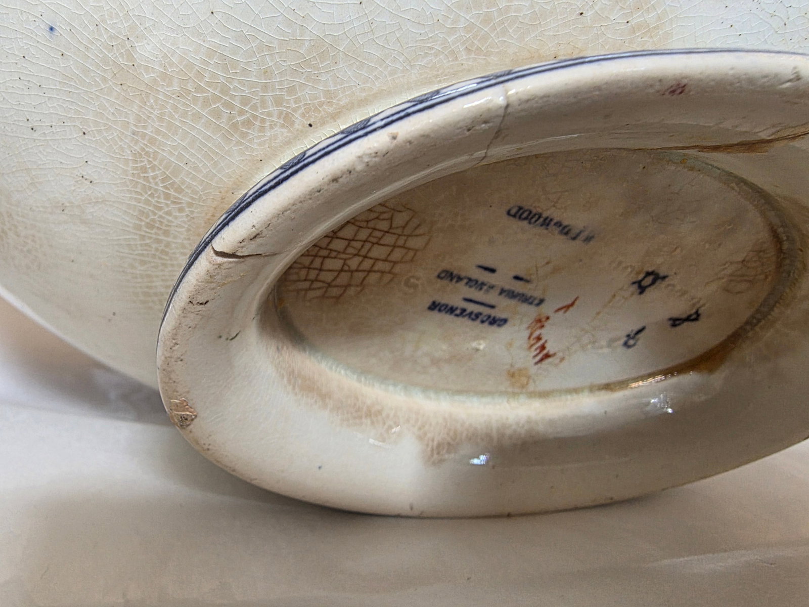 Pair of Wedgwood Tureens Grosvenor Pattern - 12