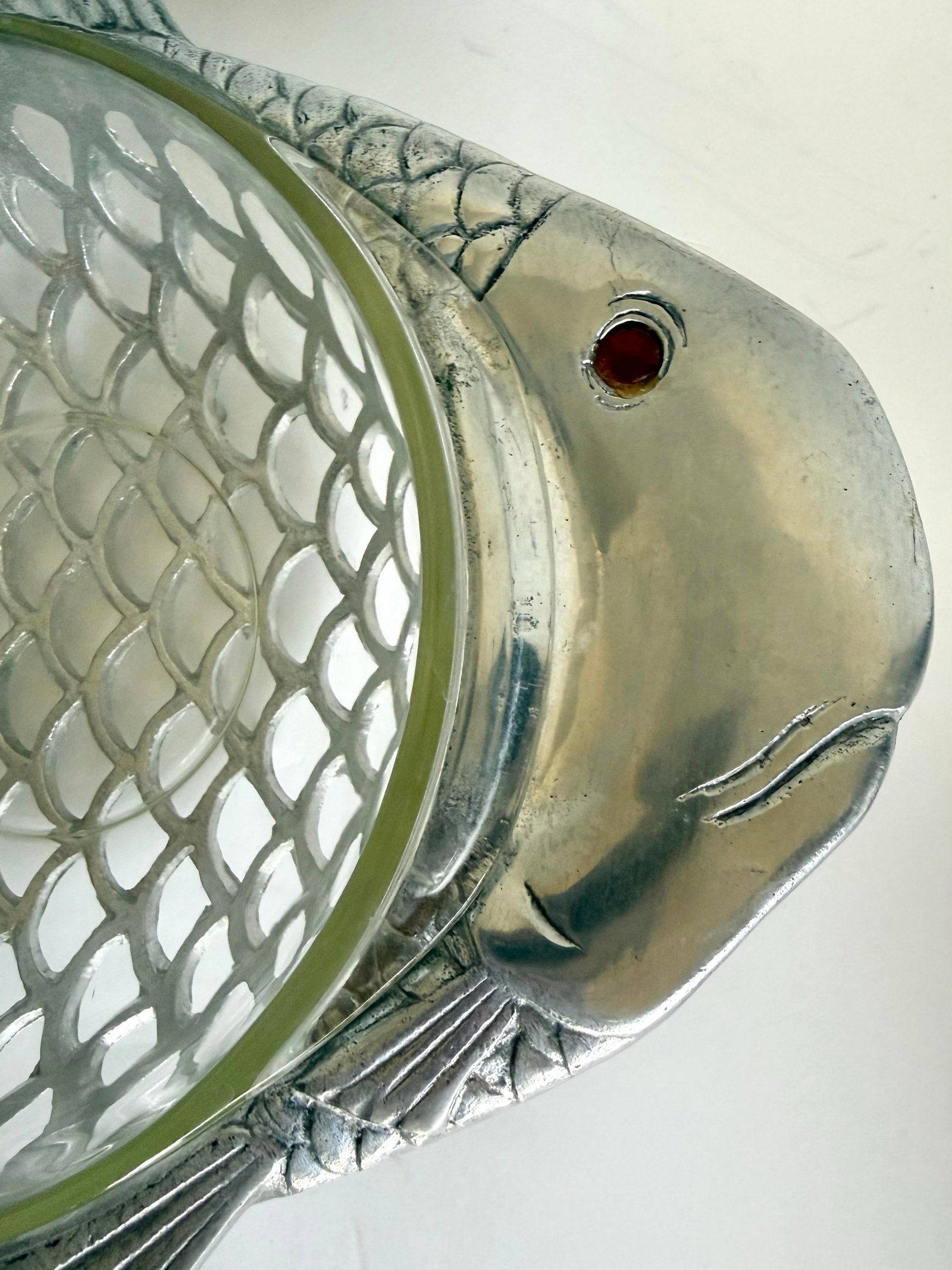 1981 Arthur Court Figurative Fish Serving Bowl With Pyrex Glass Insert - 4
