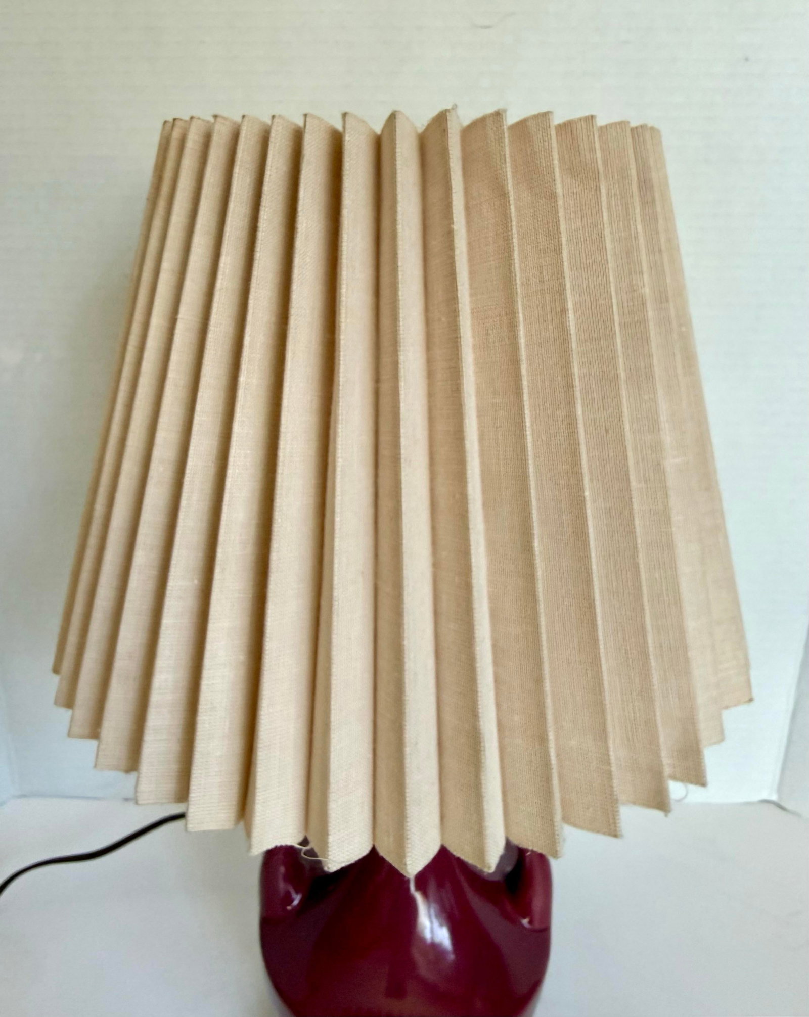 Vintage Burgundy Glazed Ceramic Amphora Double Handle Table Lamp With Pleated Shade - 10