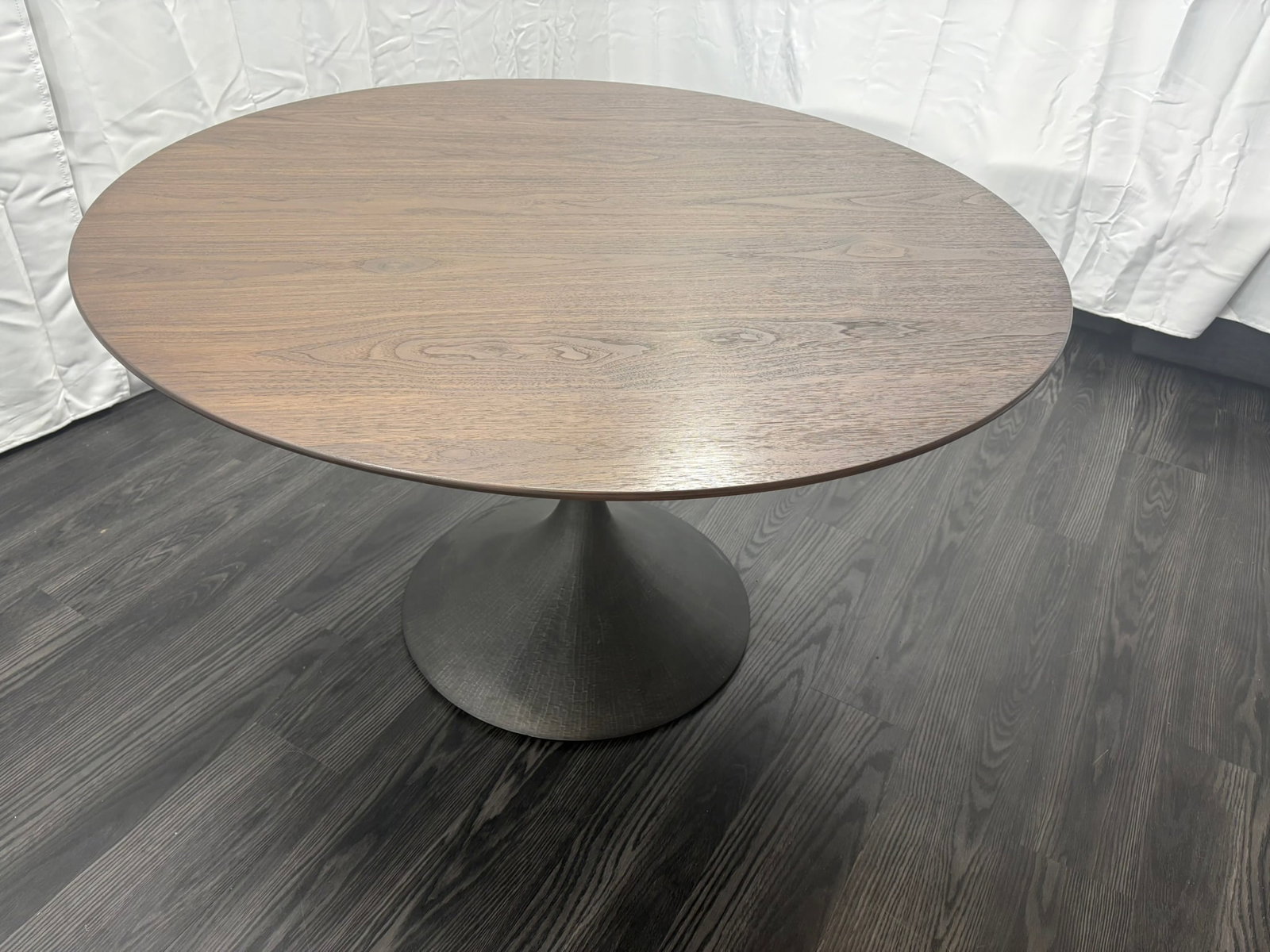 Rh Aero Round Dining Table – 50" - 11